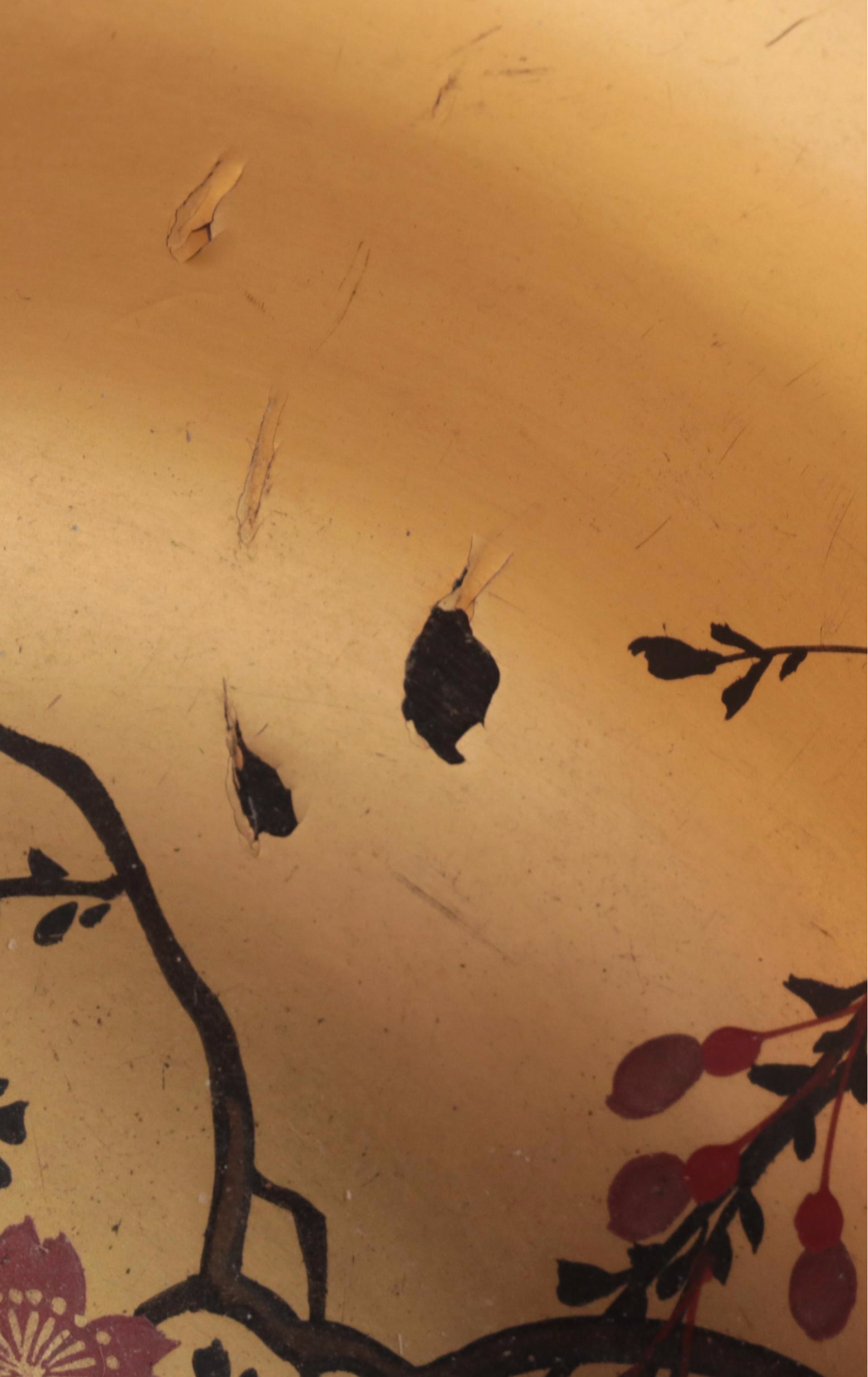 Japanese Gold Hand-Painted Lacquerware Bowls