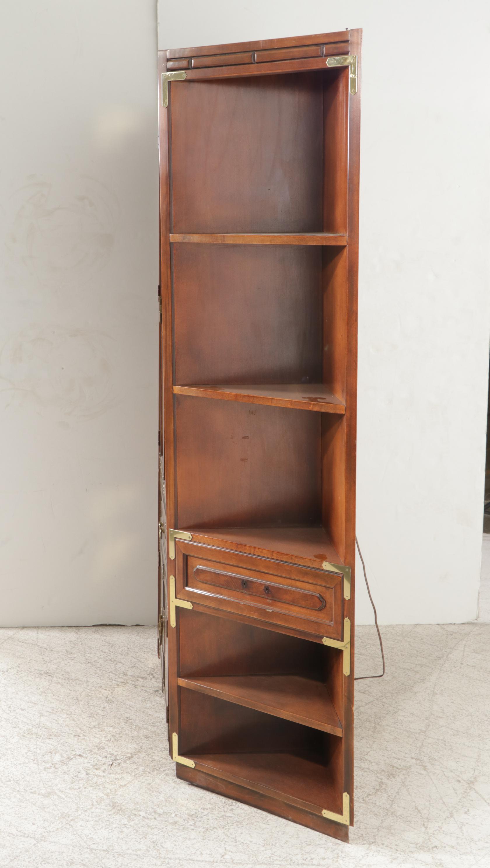 Bernhardt Brass-Mounted China Cabinet with Pair of Corner Display Units, 1980s
