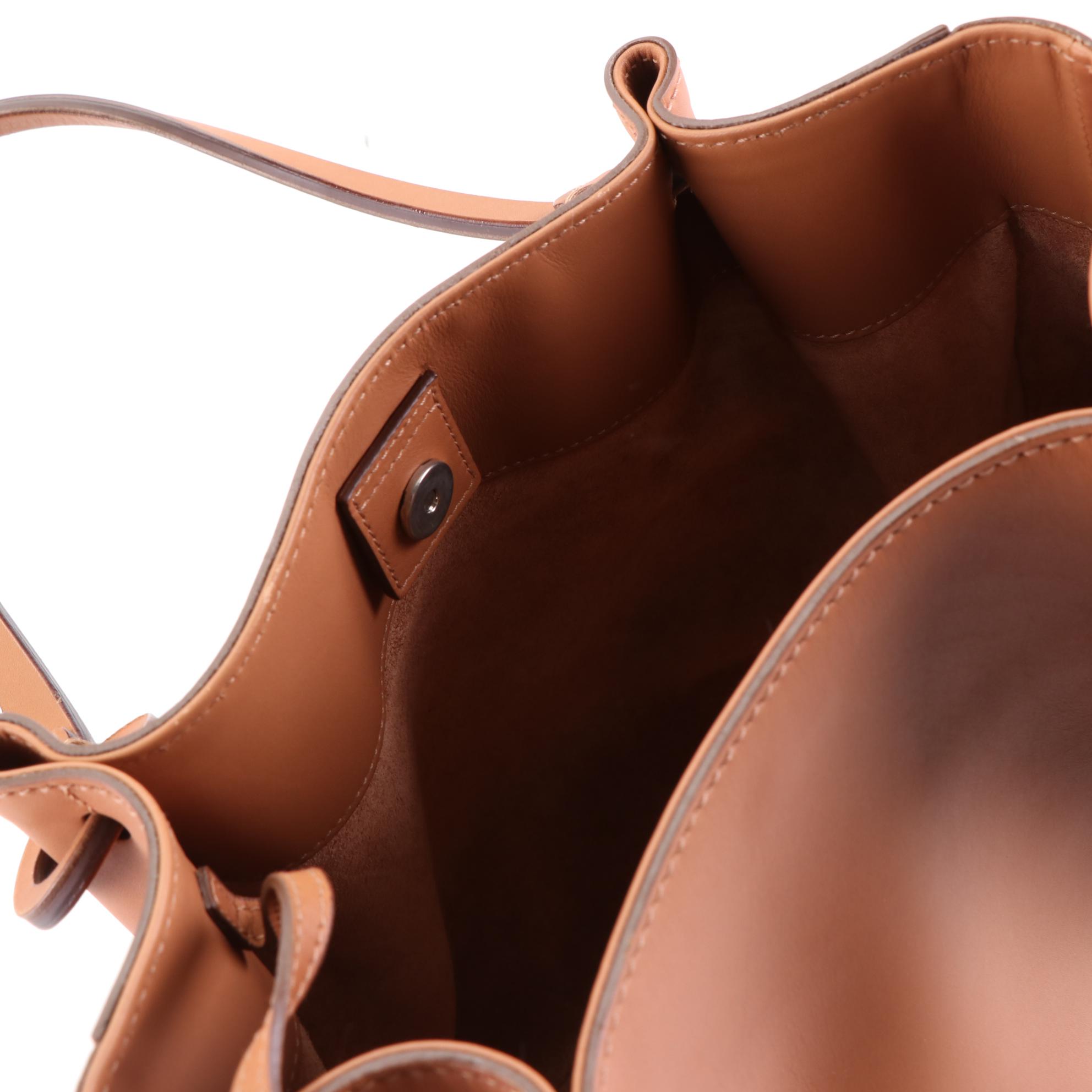 Gucci Small Ring Shopper Tote in Brown Calfskin Leather w/Zip Pouch