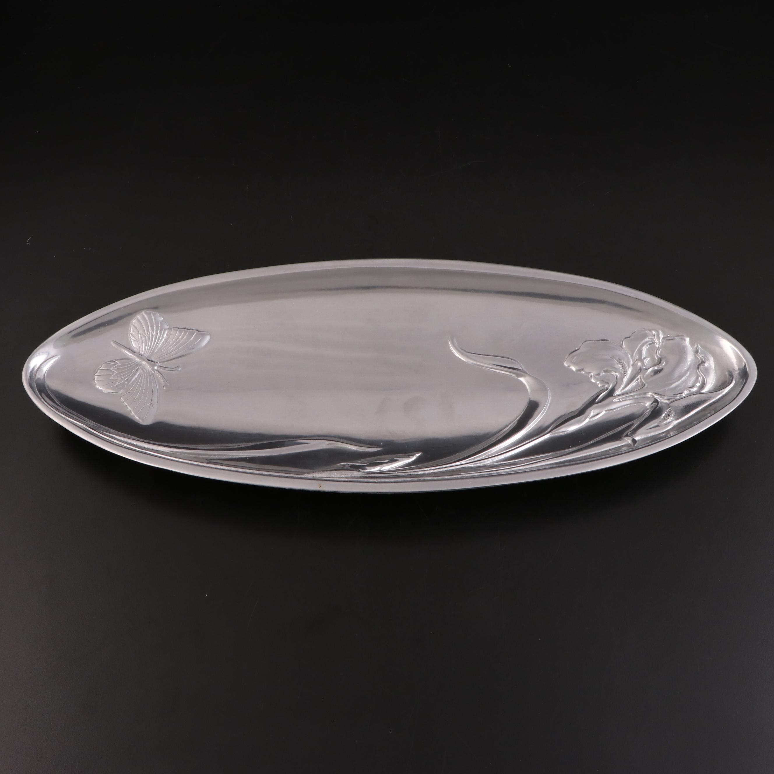 Hoya Reverse Etched Glass Appetizer Plates and  Lenox Bread Tray