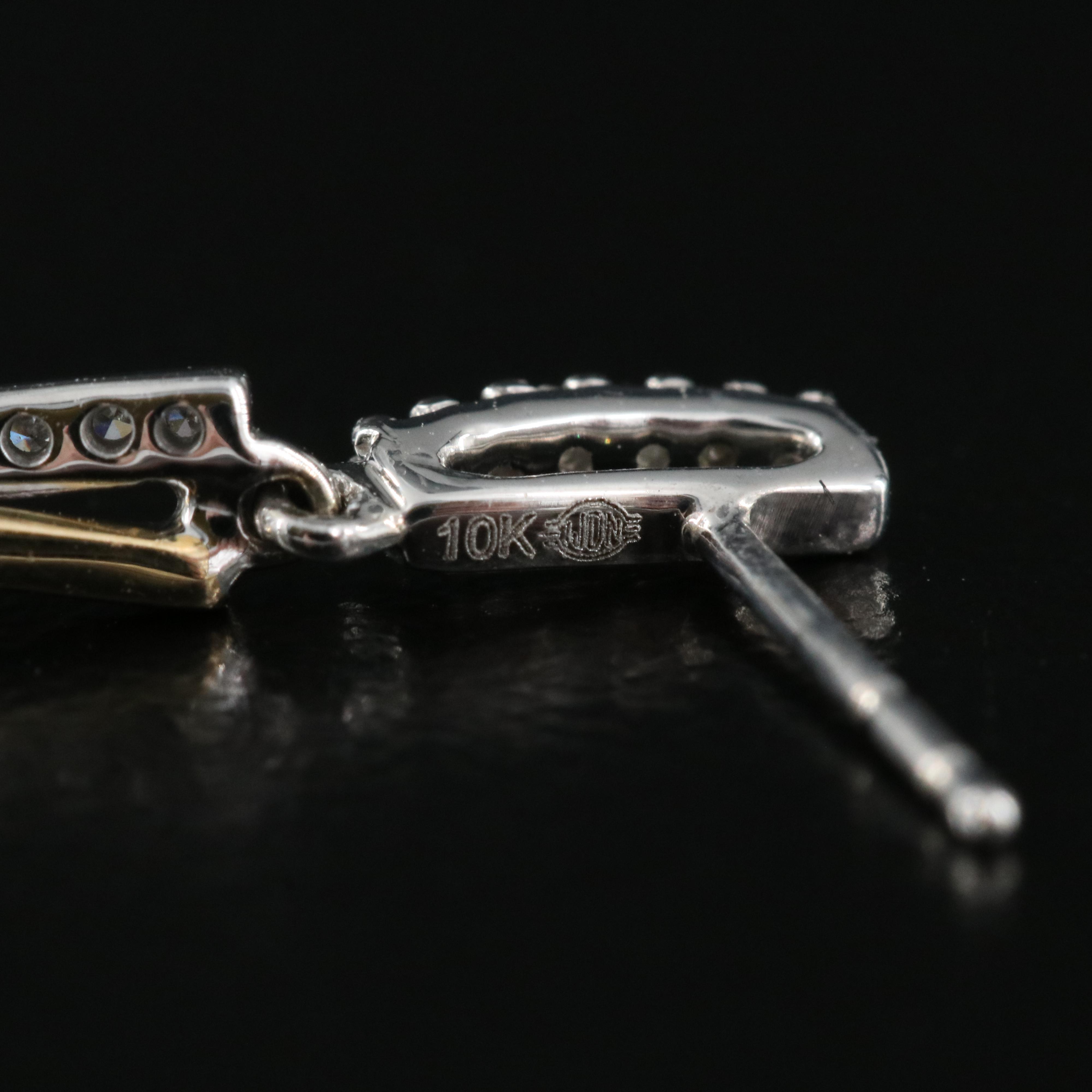 10K Diamond Crossover Earrings