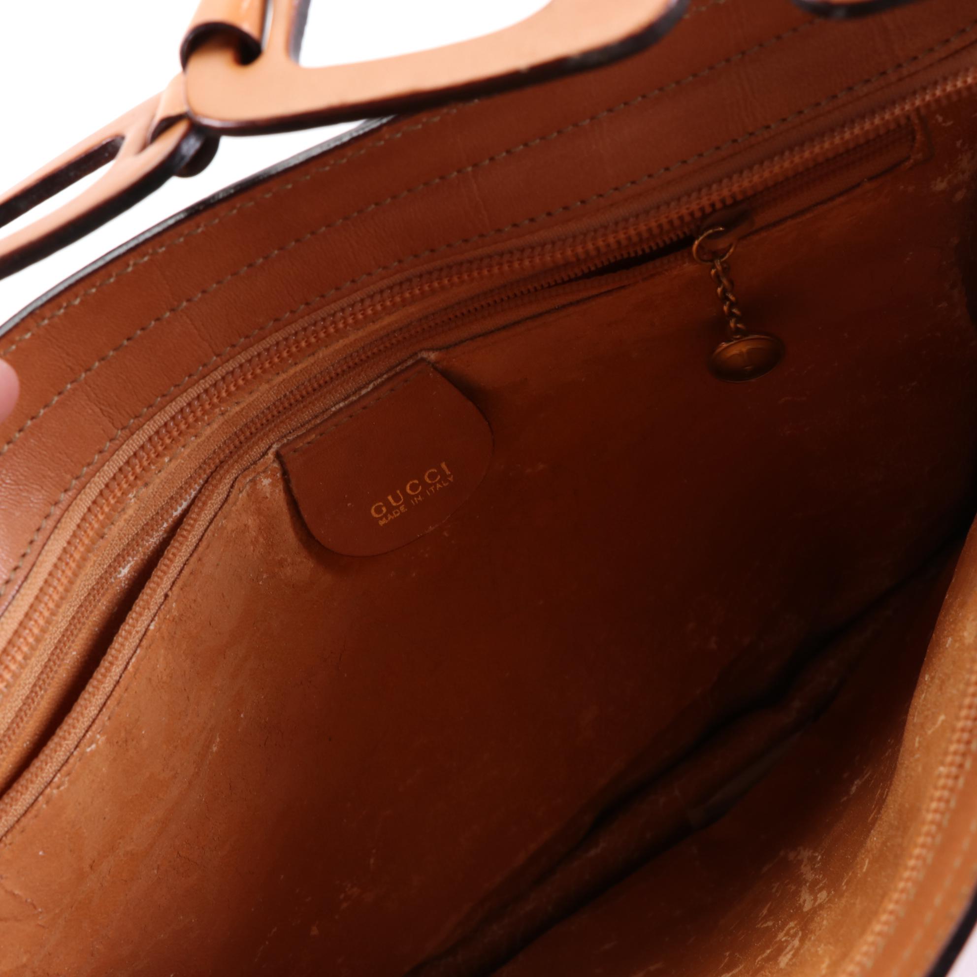 Gucci Chain-Link Strap Shoulder Bag in Brown Leather