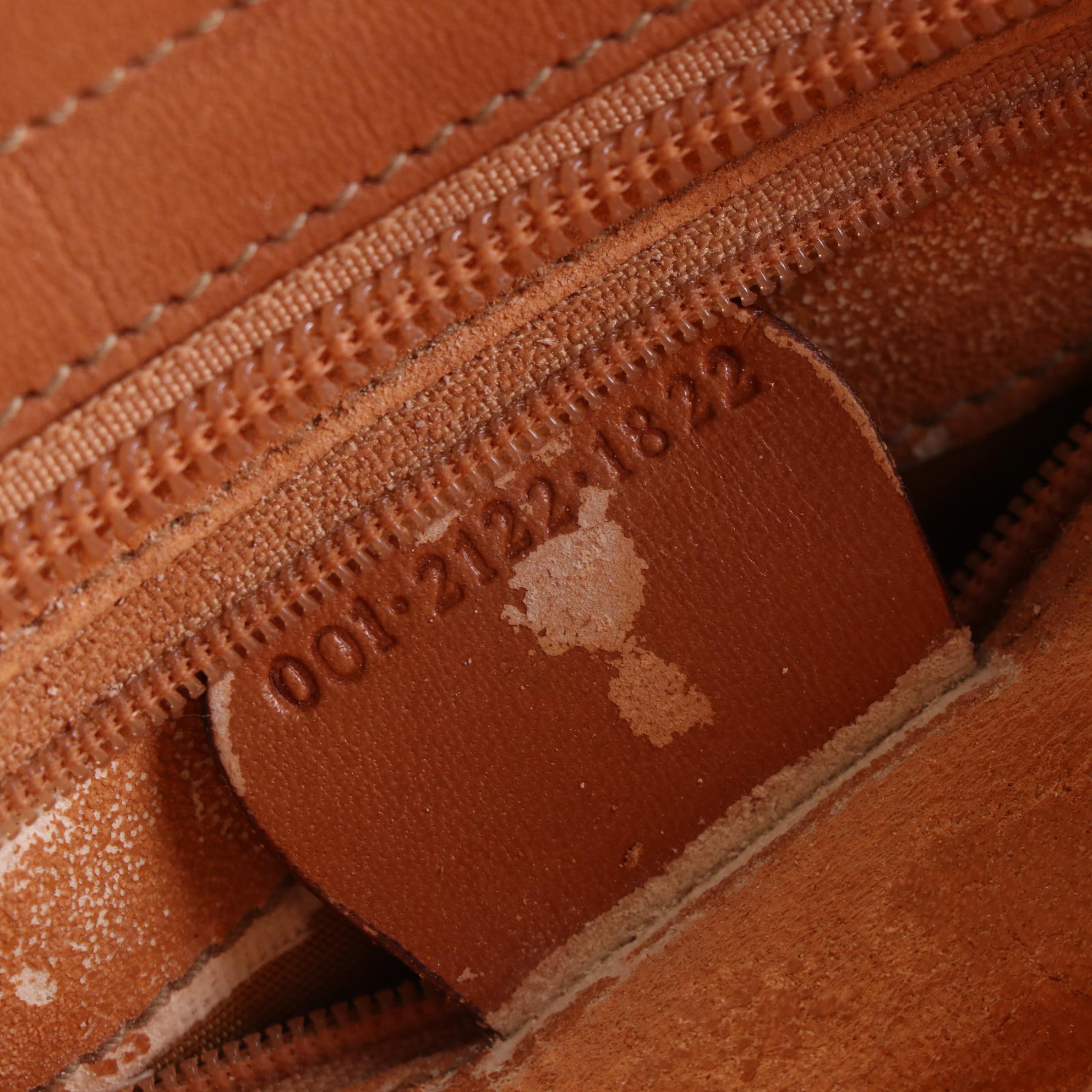 Gucci Chain-Link Strap Shoulder Bag in Brown Leather