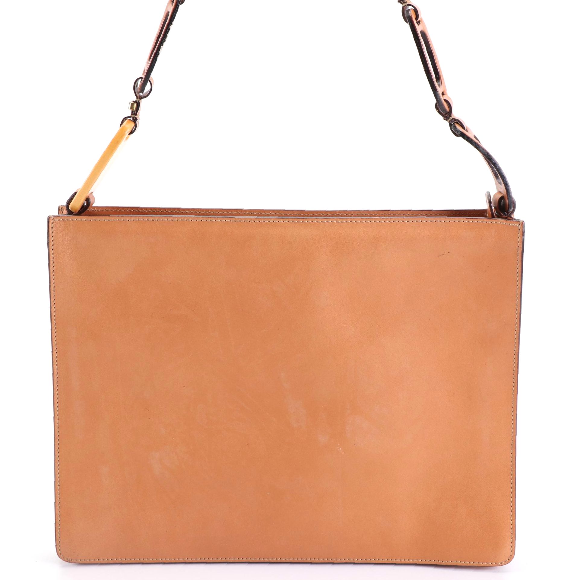 Gucci Chain-Link Strap Shoulder Bag in Brown Leather