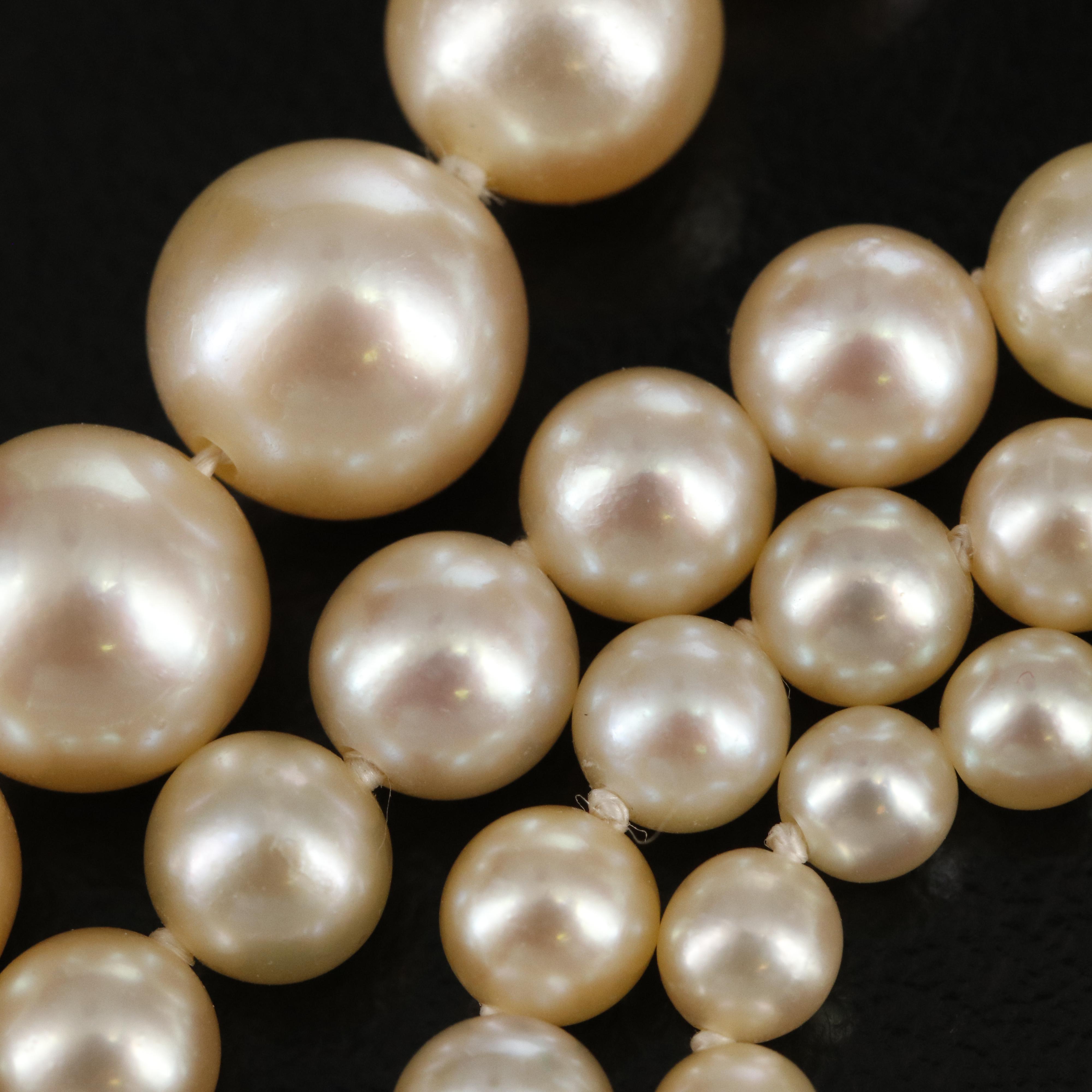 Vintage Graduating Pearl Necklace with Palladium and 18K Diamond Clasp