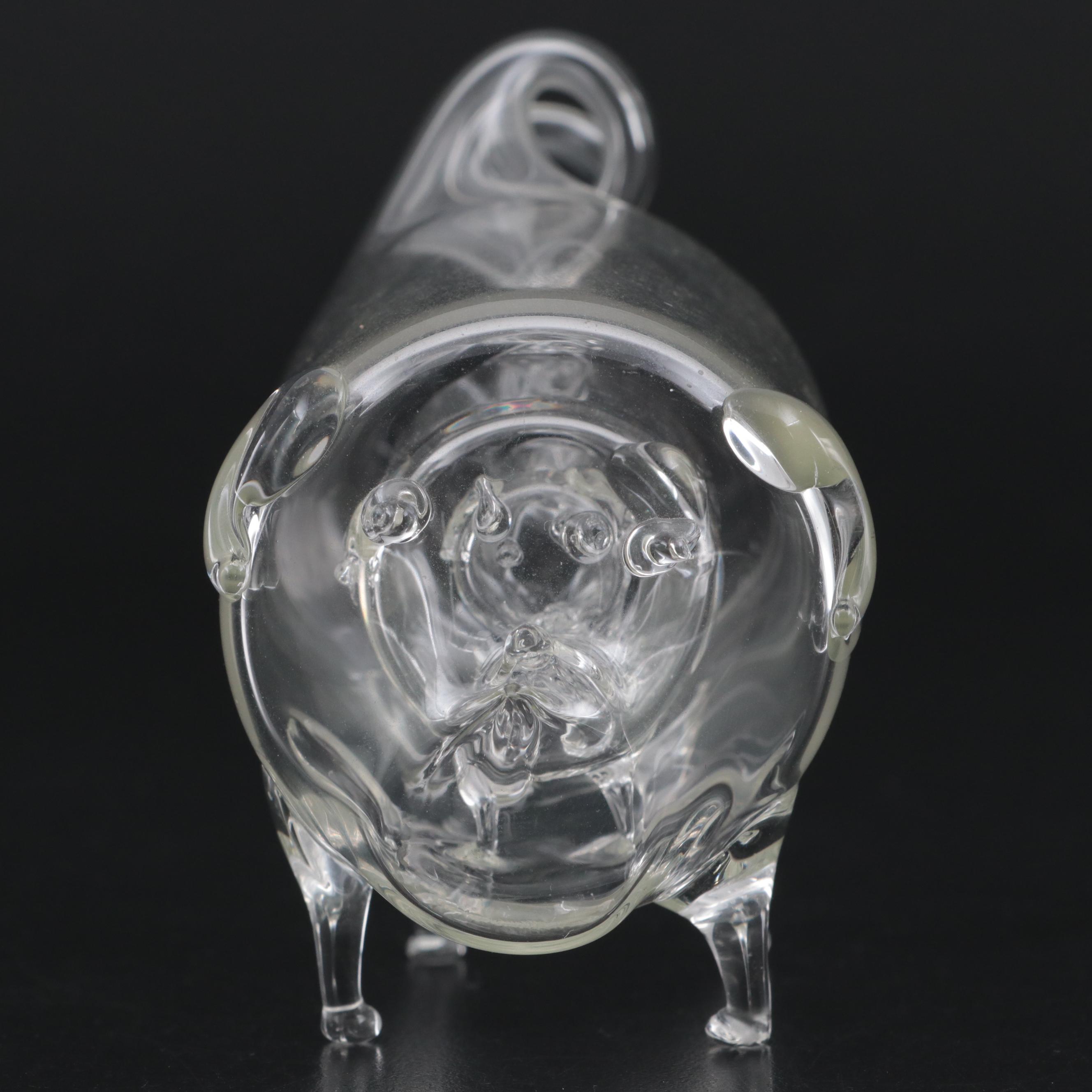 Roberto Niederer Internally Graduated Flameworked Glass Pigs, Late 20th Century