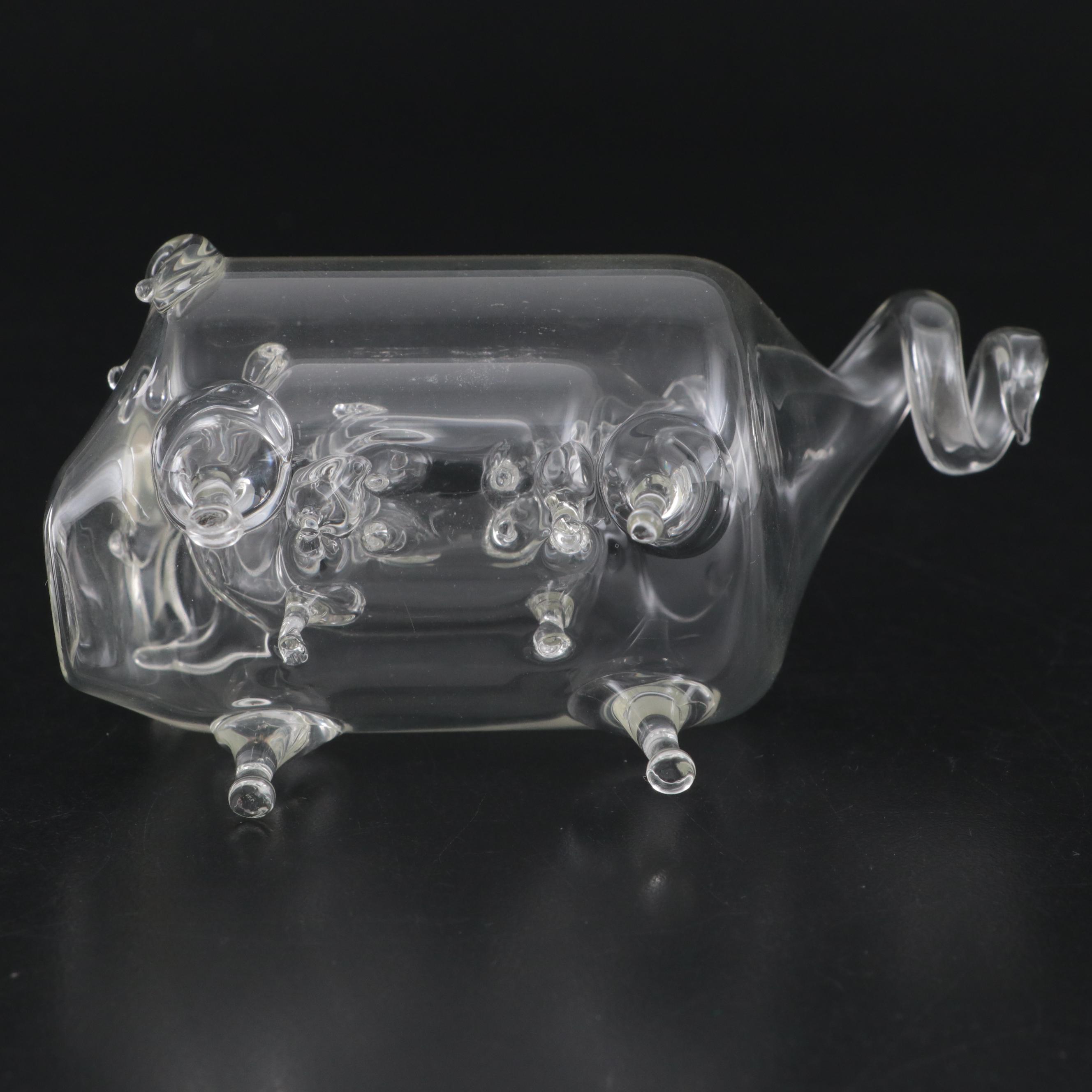 Roberto Niederer Internally Graduated Flameworked Glass Pigs, Late 20th Century