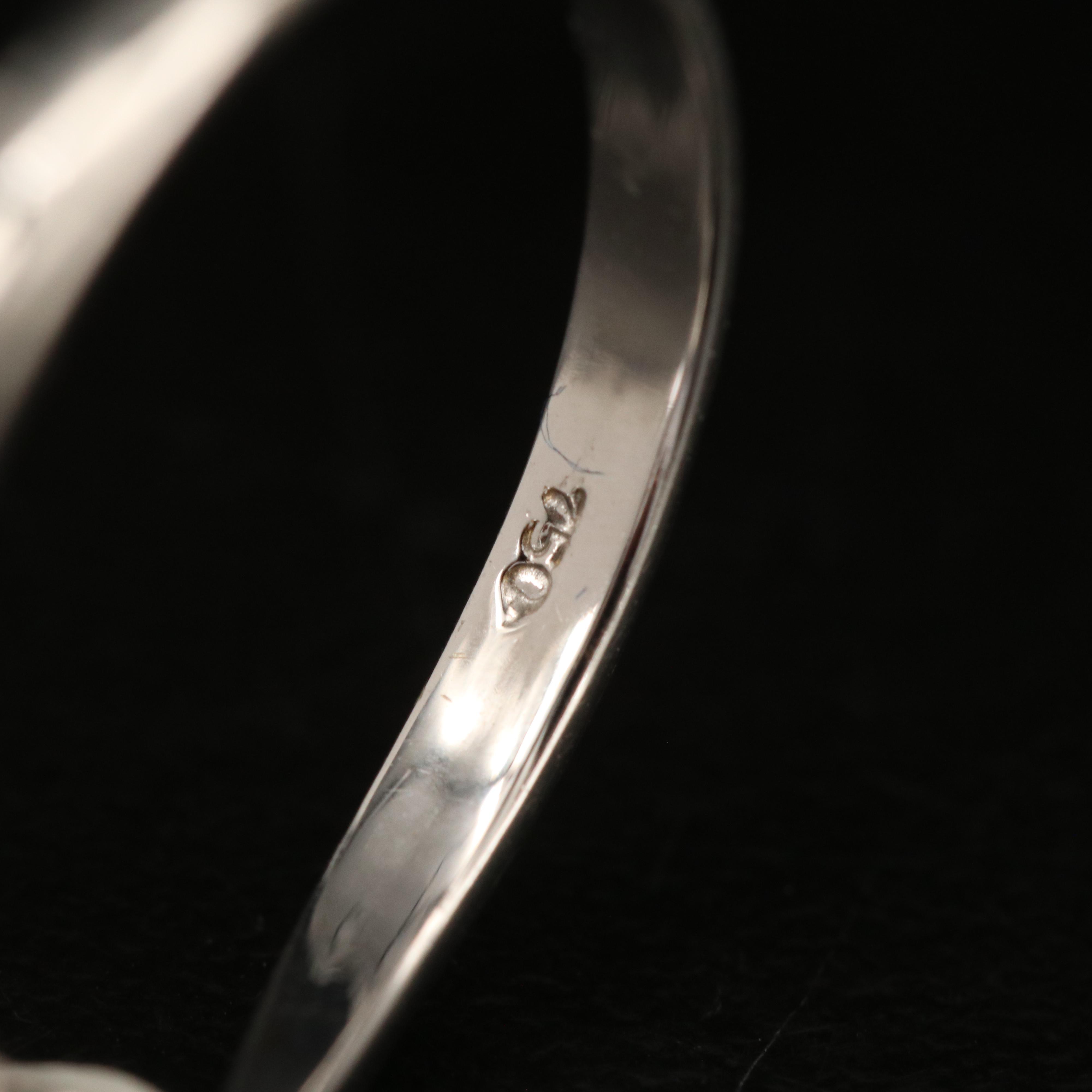 18K 0.22 CT Diamond Bypass Ring