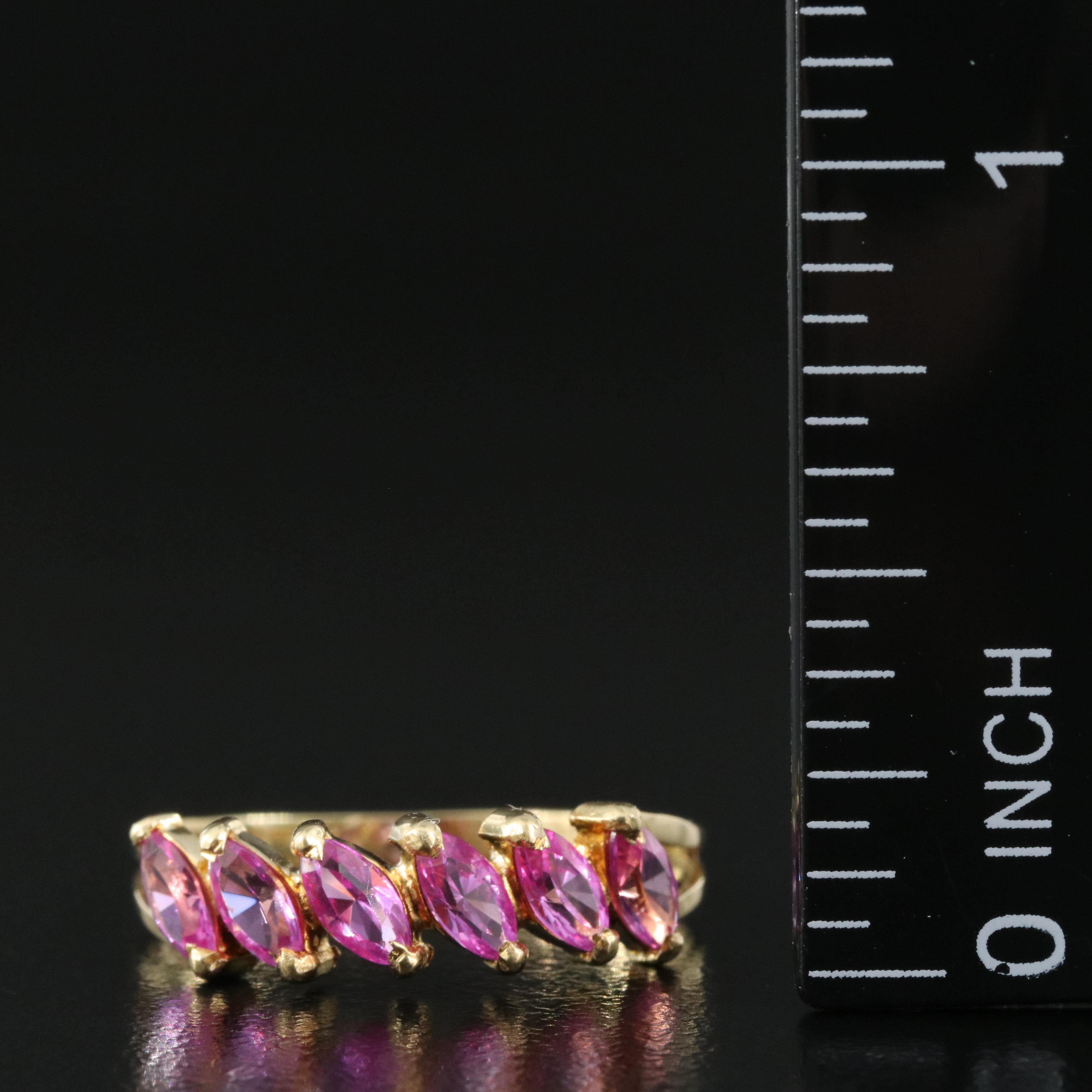 18K Sapphire Ring with Split Shoulders