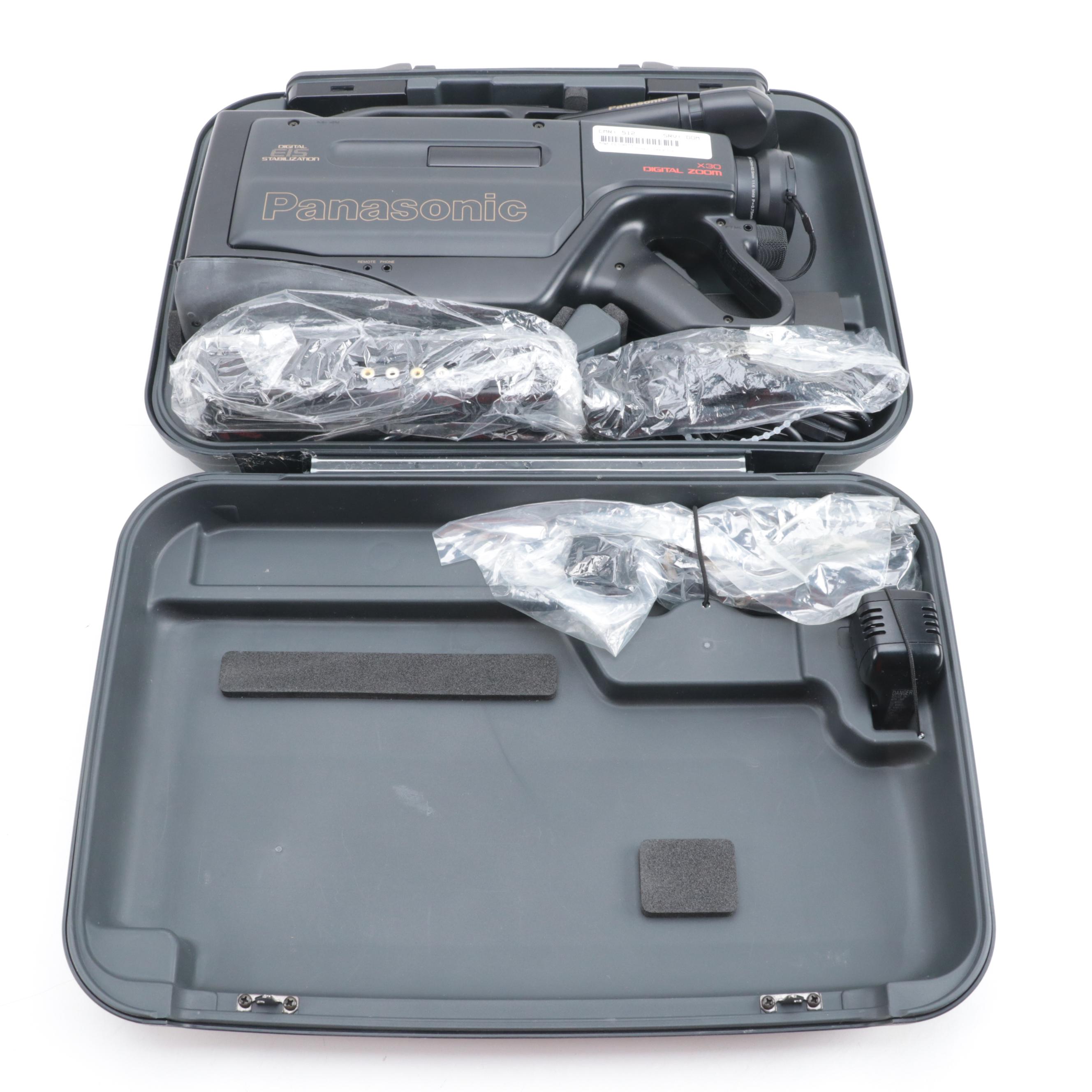 Panasonic OmniMovie VHS Video Camera and Case, 1993