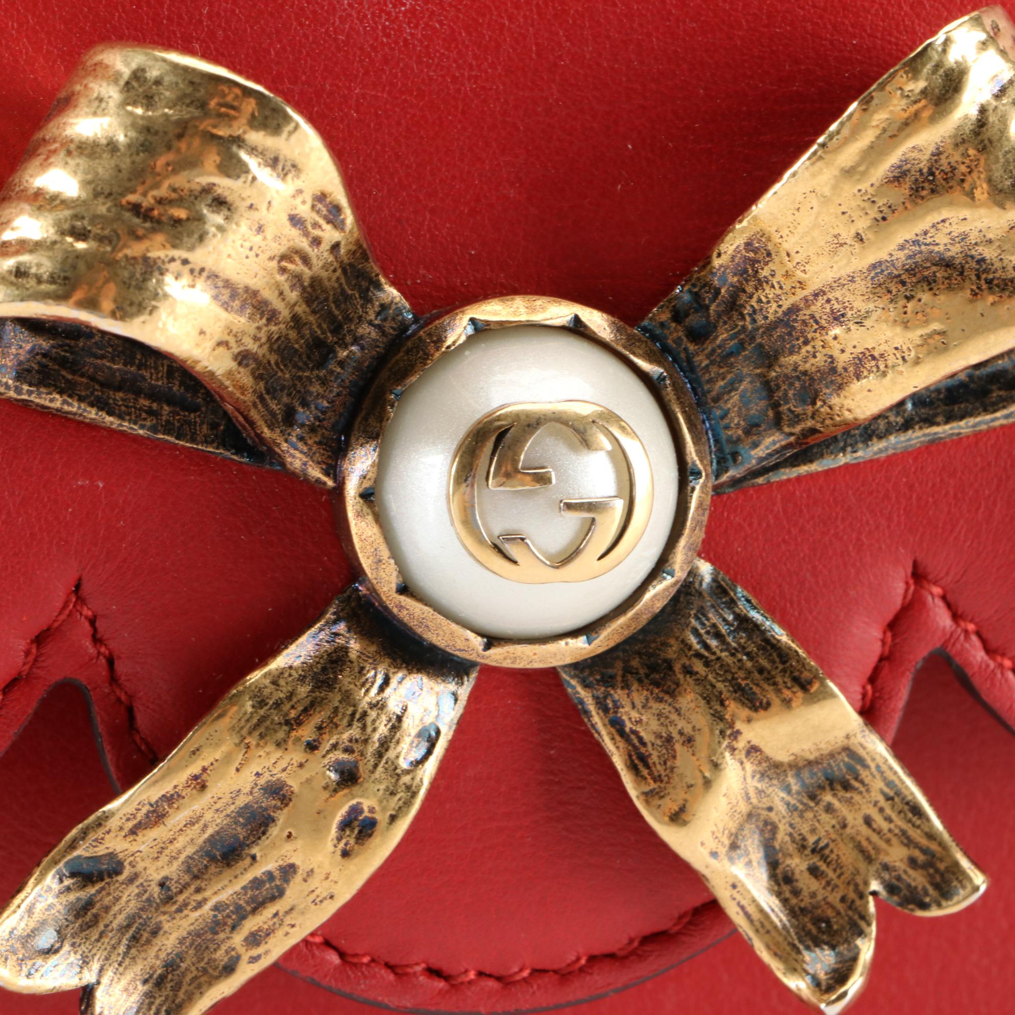 Gucci Peony Chain Shoulder Bag in Leather