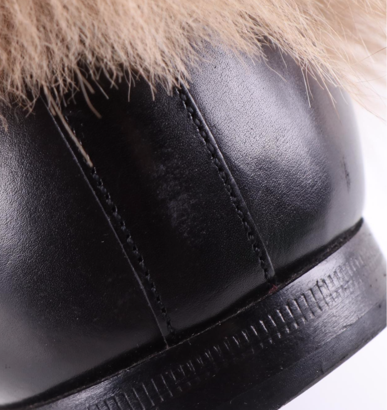 Men's Gucci Jordaan Shearling Lined Loafers in Black Calfskin with Box