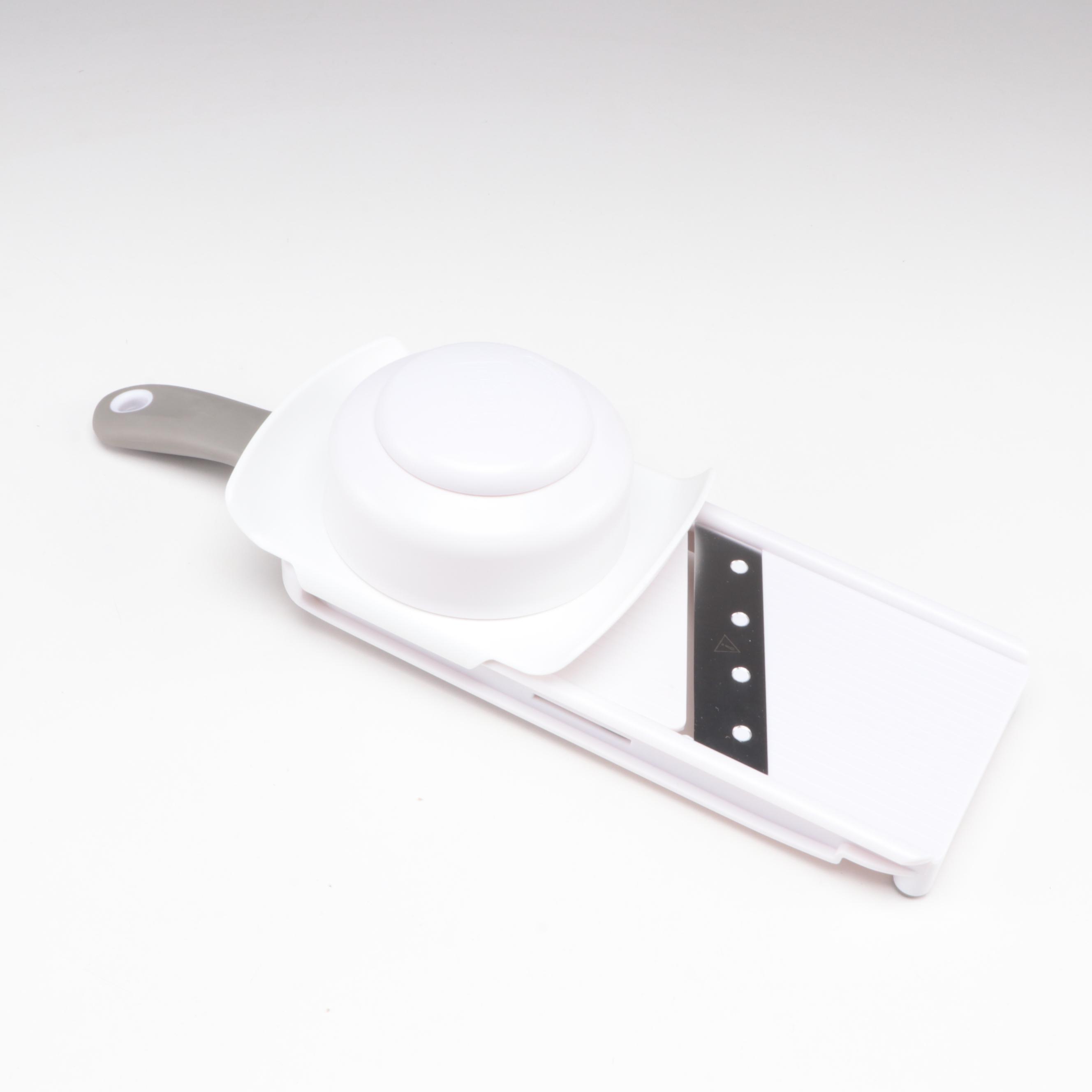 The Pampered Chef  Cookie Press and Other Kitchen Gadgets