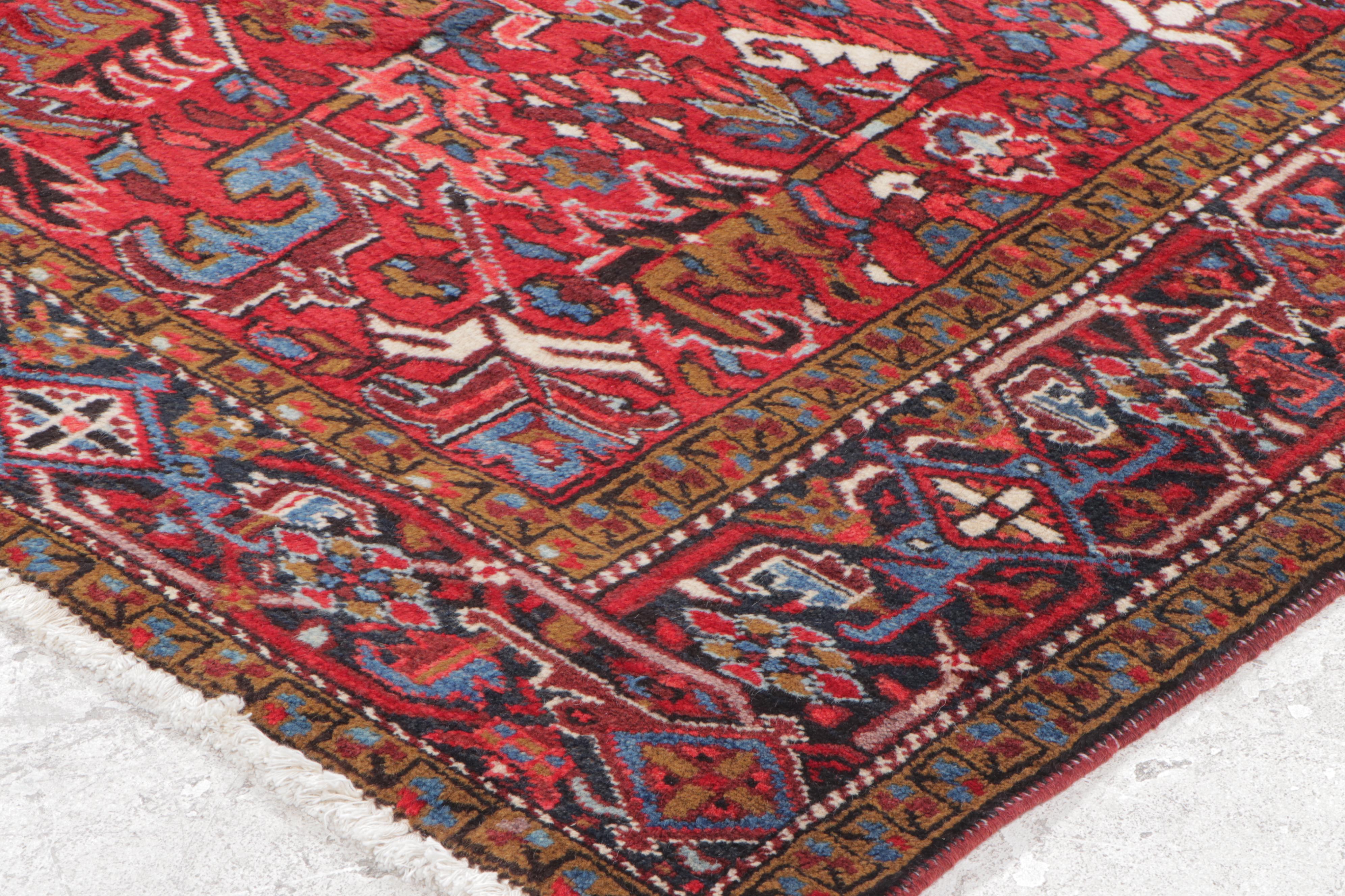 7'9 x 11'5 Hand-Knotted Persian Heriz Area Rug