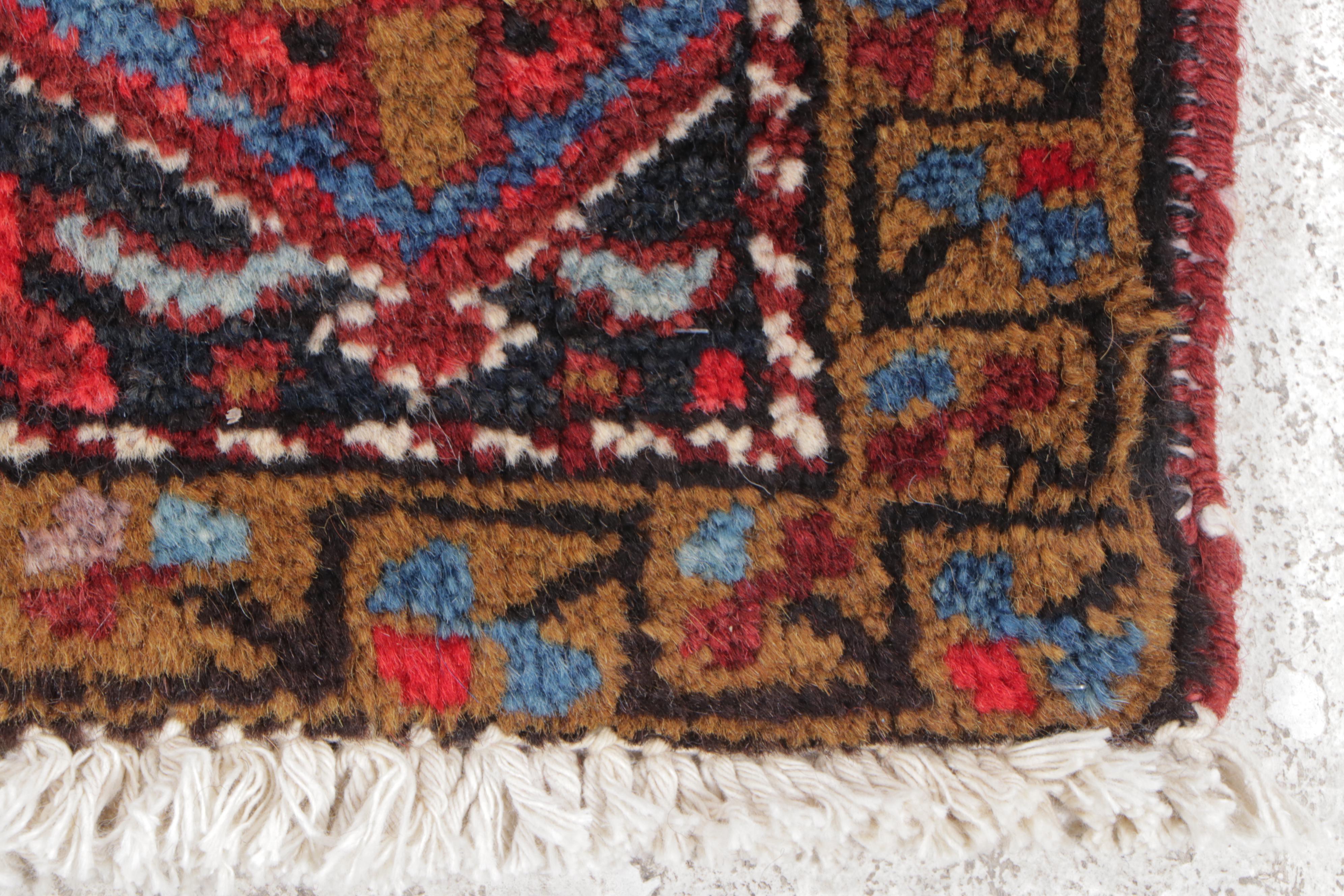 7'9 x 11'5 Hand-Knotted Persian Heriz Area Rug