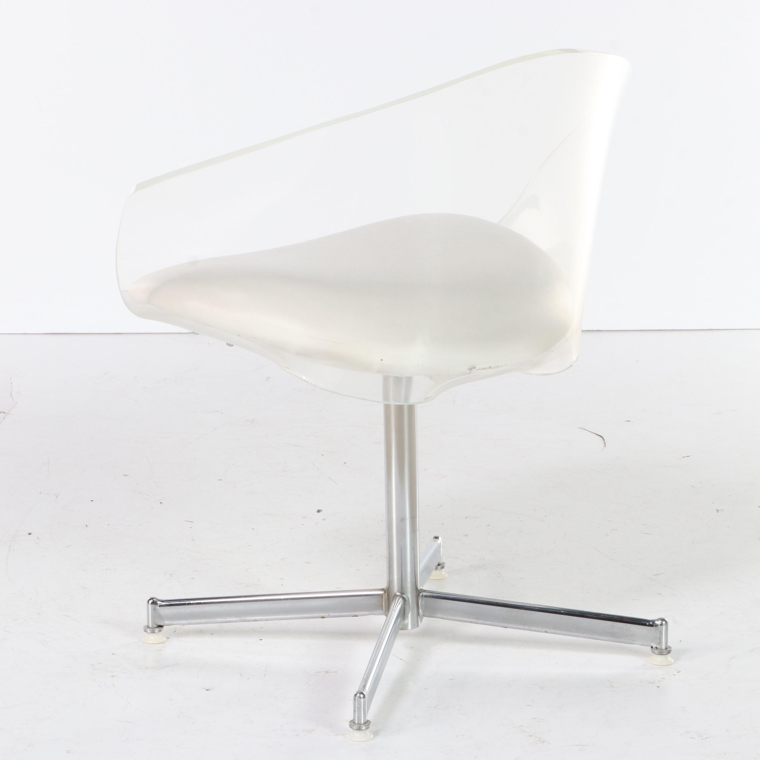 Mid Century Modern Chrome and Acrylic Swivel Chair