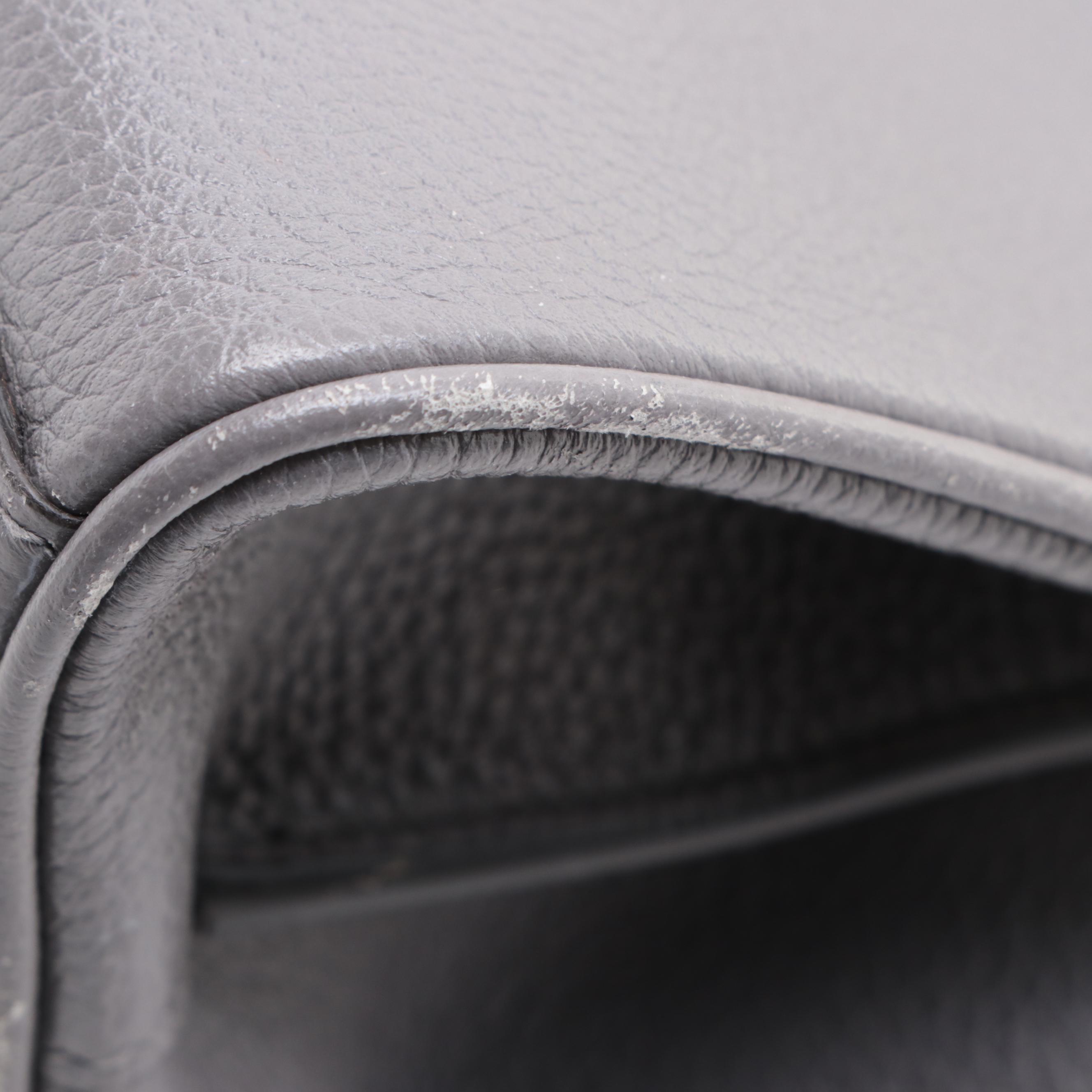 Gucci Zumi Top Handle Medium Bag in Grained Leather