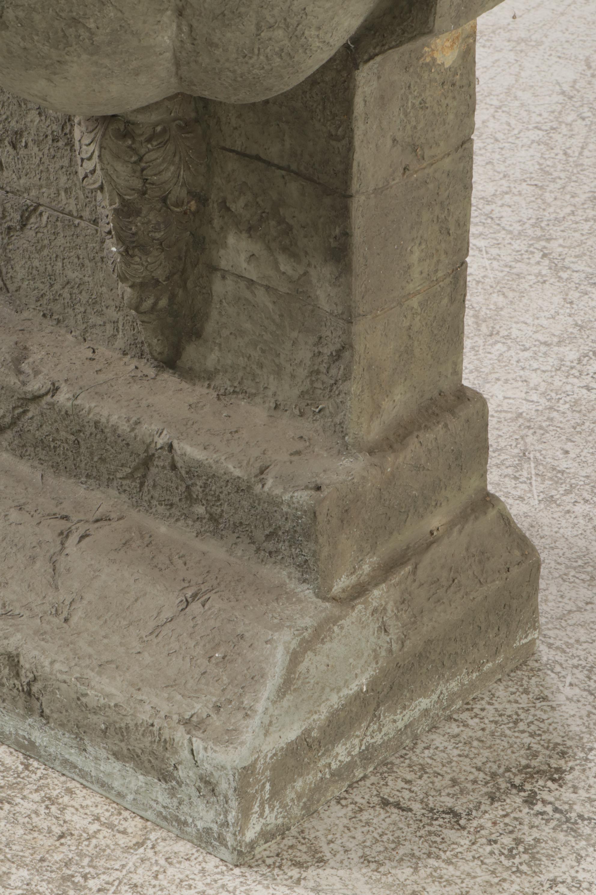Faux Stone Patio Lion Head Fountain with Concrete Planter