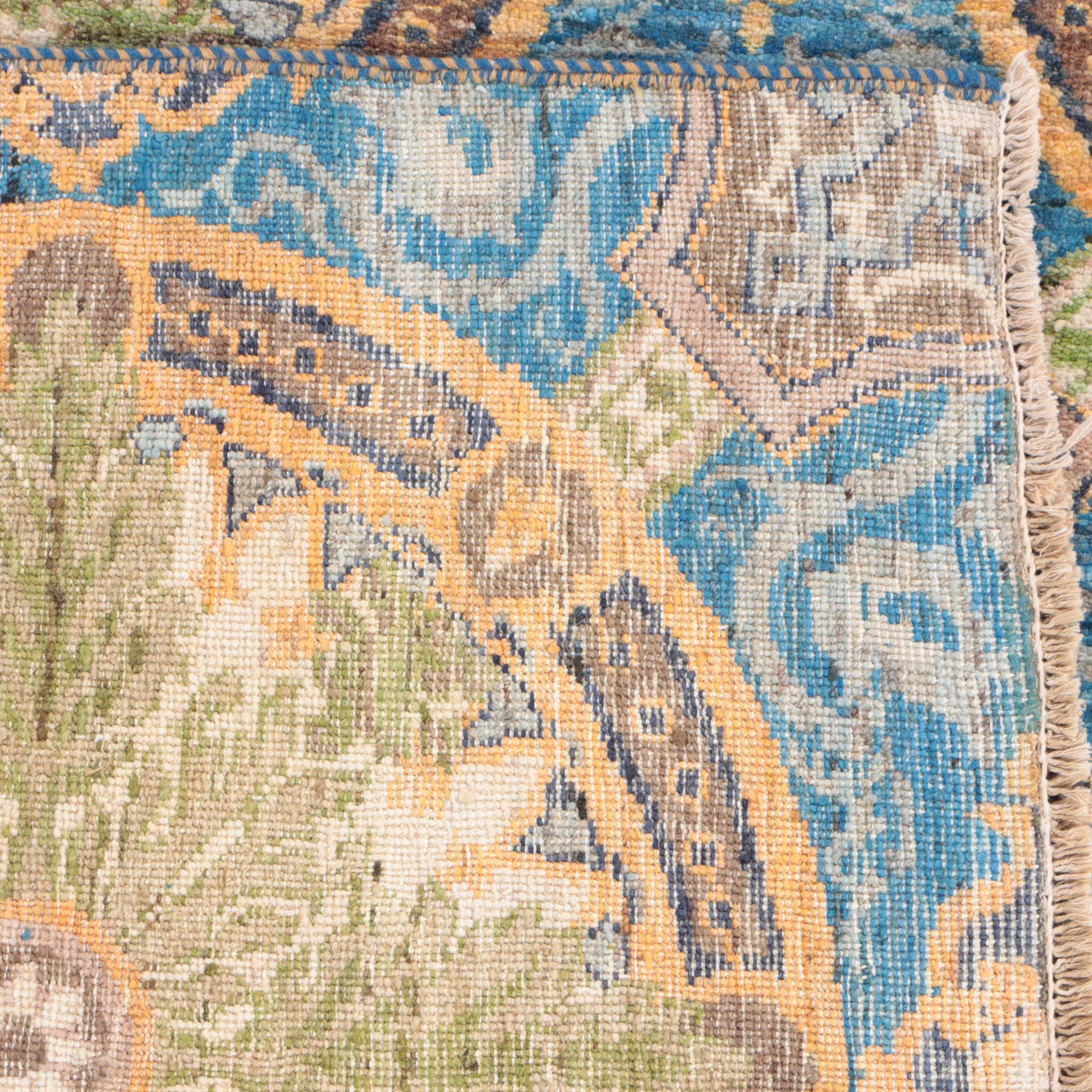 7'11 x 9'10 Hand-Knotted Pakistani Lahore Area Rug