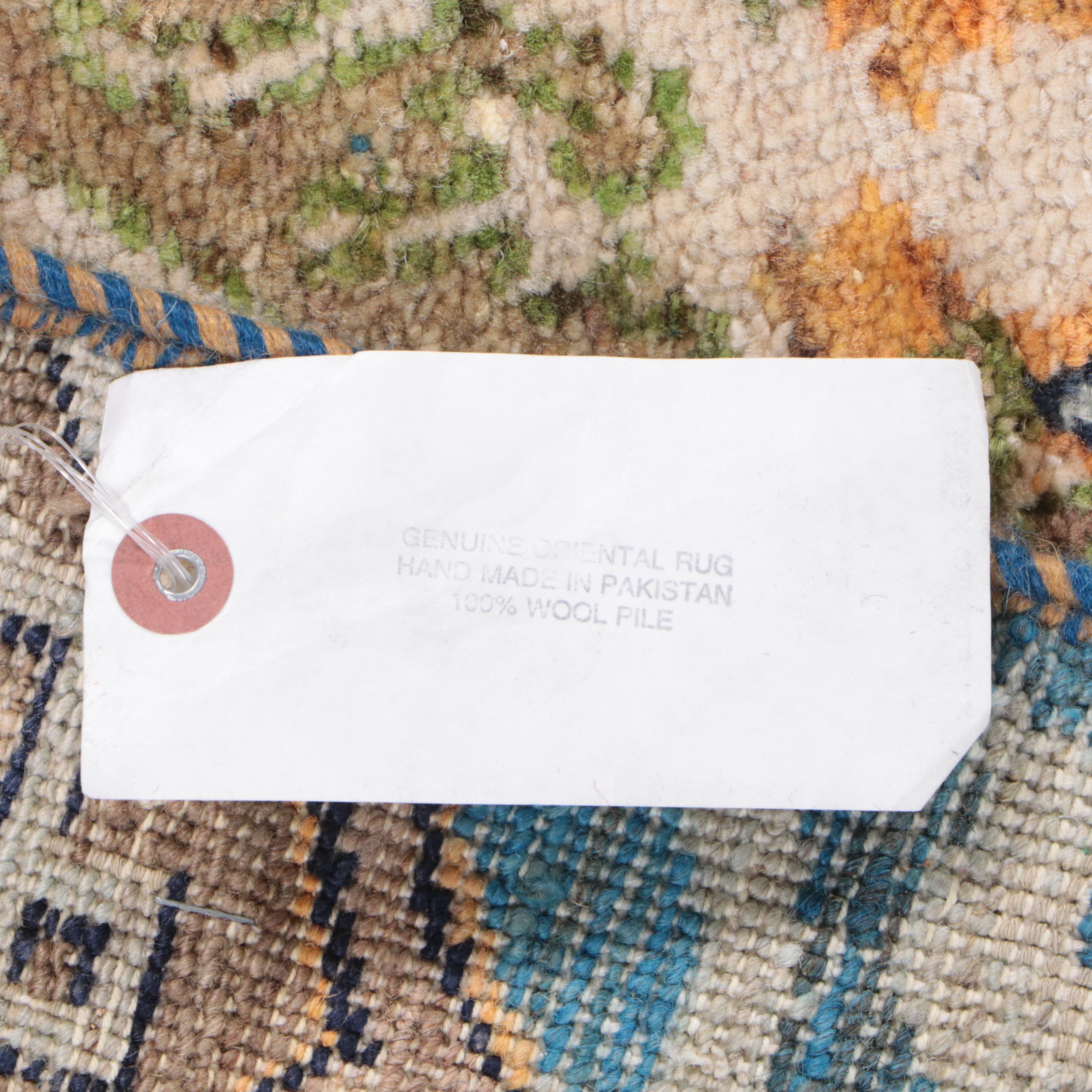 7'11 x 9'10 Hand-Knotted Pakistani Lahore Area Rug