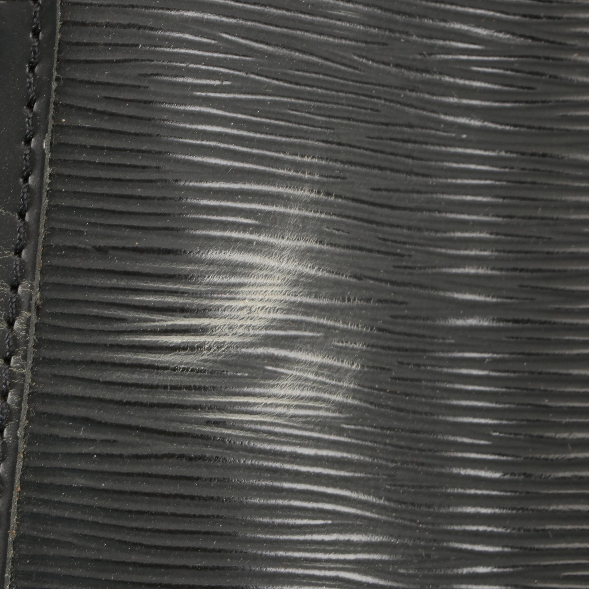 Louis Vuitton Keepall 45 in Black Epi Leather