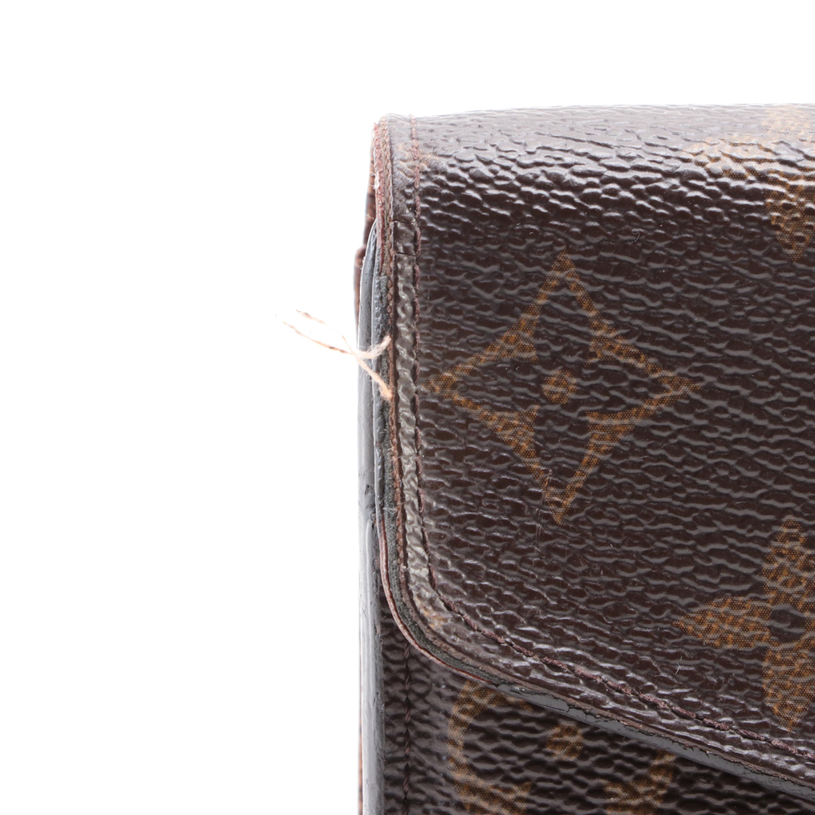 Louis Vuitton Sarah Wallet in Monogram Canvas