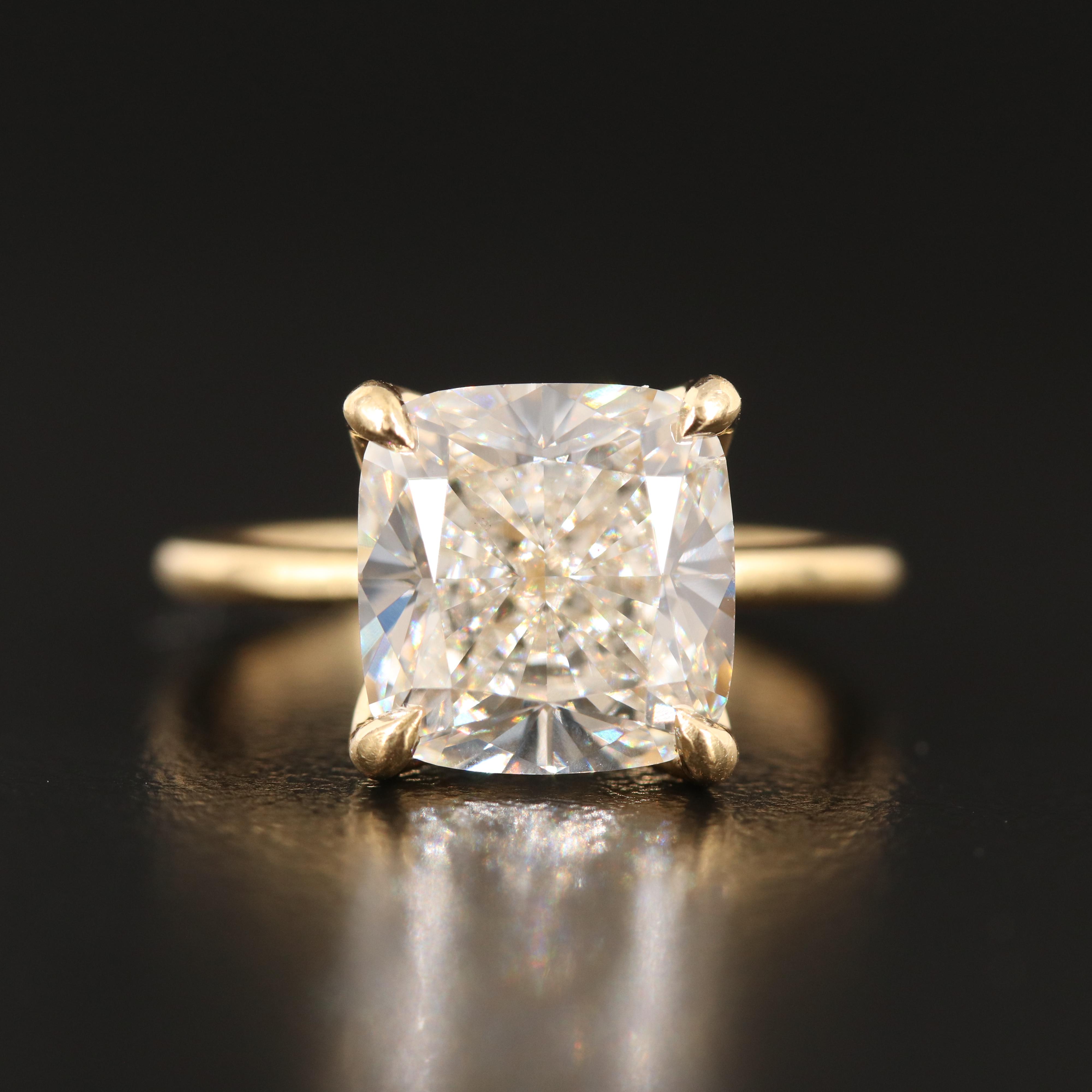 18K 5.01 CT Lab Grown Diamond Solitaire Ring with IGI Report