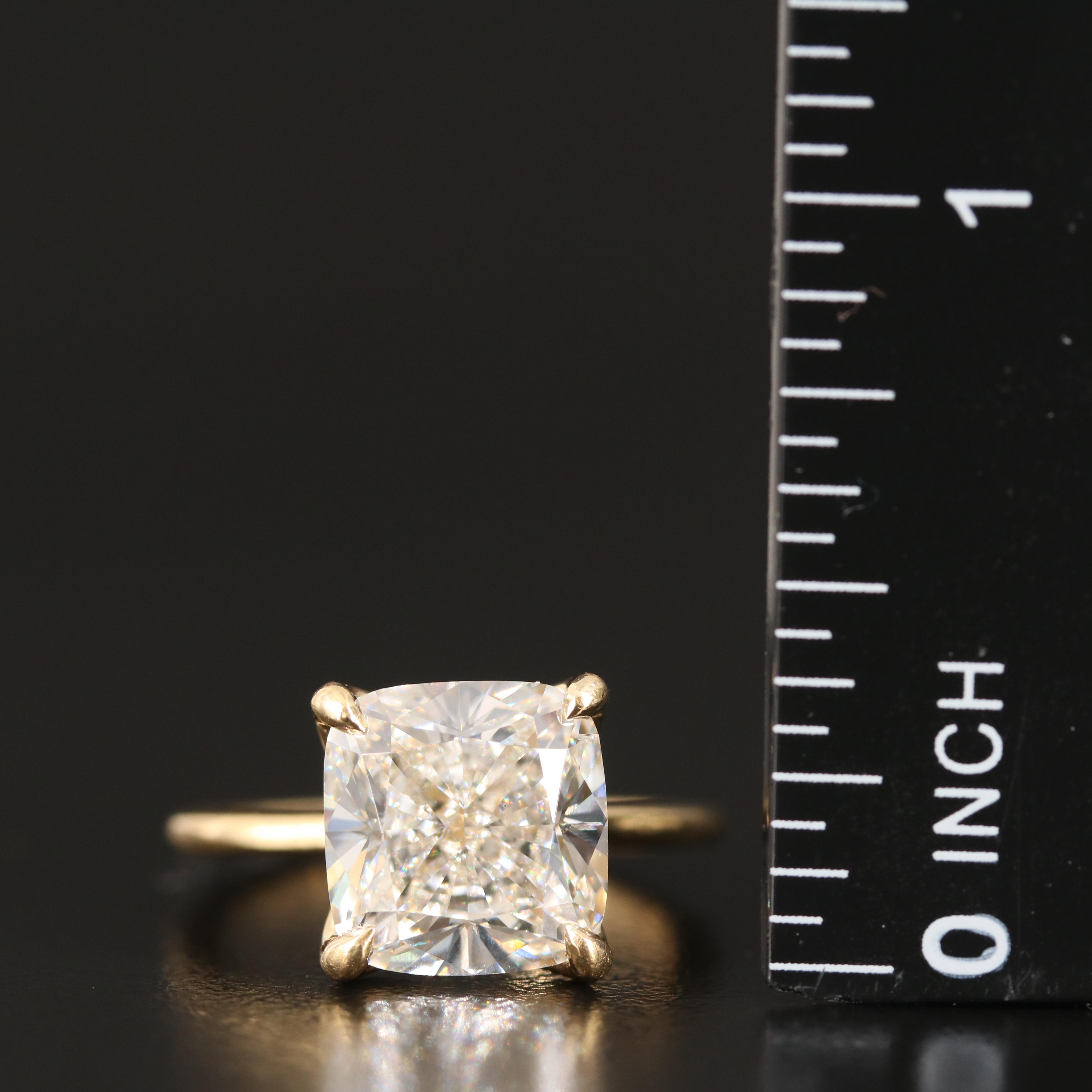 18K 5.01 CT Lab Grown Diamond Solitaire Ring with IGI Report