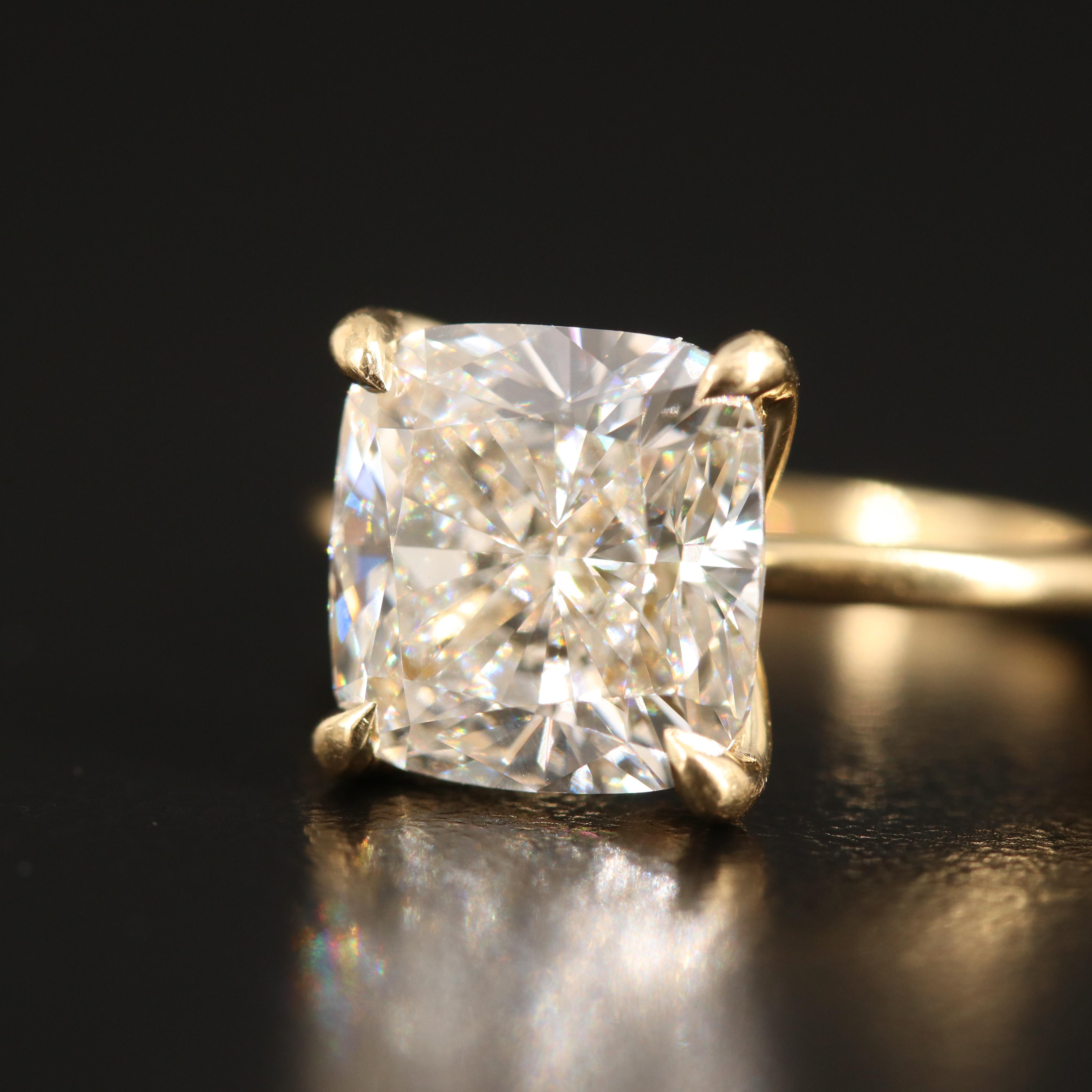 18K 5.01 CT Lab Grown Diamond Solitaire Ring with IGI Report