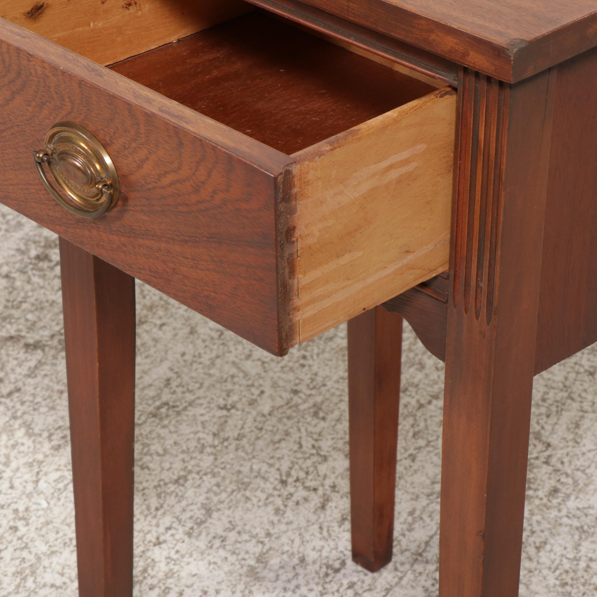 Hepplewhite Style Mahogany Dresser and Nightstand, Mid to Late 20th Century