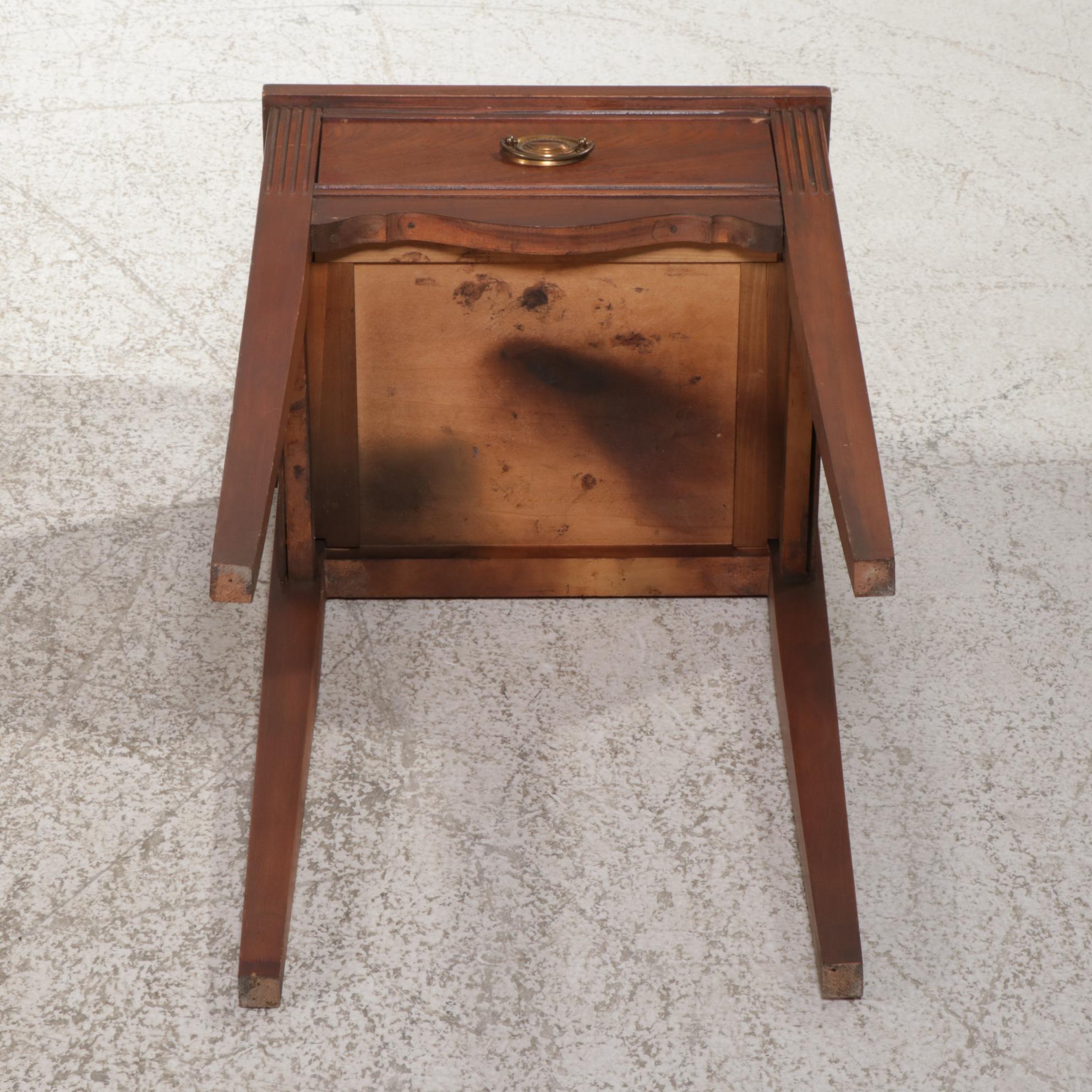 Hepplewhite Style Mahogany Dresser and Nightstand, Mid to Late 20th Century