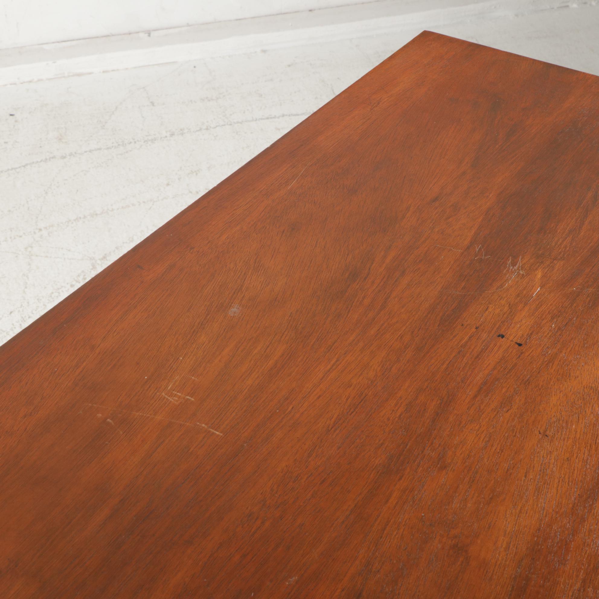 Hepplewhite Style Mahogany Dresser and Nightstand, Mid to Late 20th Century