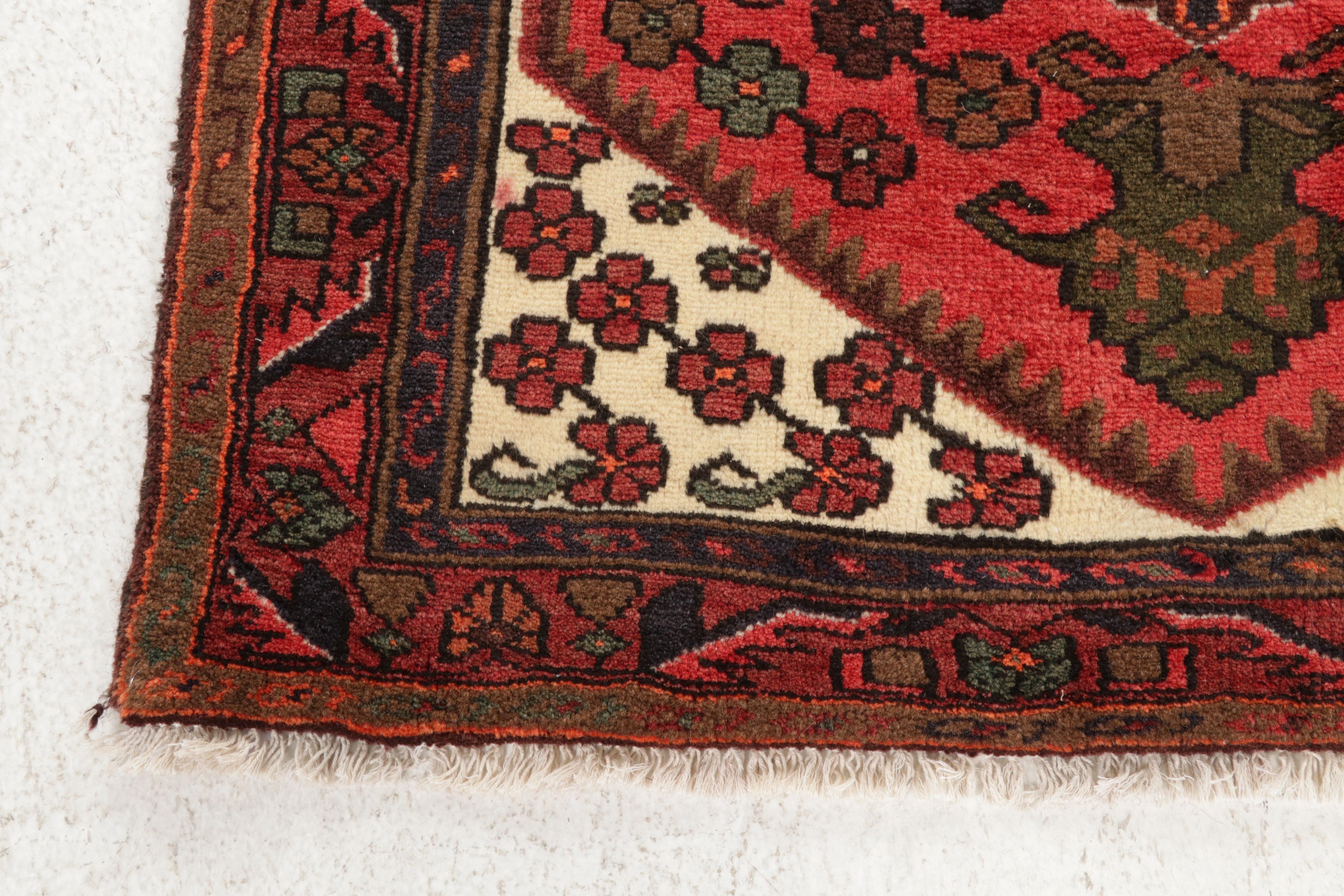 3'2 x 5'5 Hand-Knotted Persian Zanjan Rug, Circa 1980s