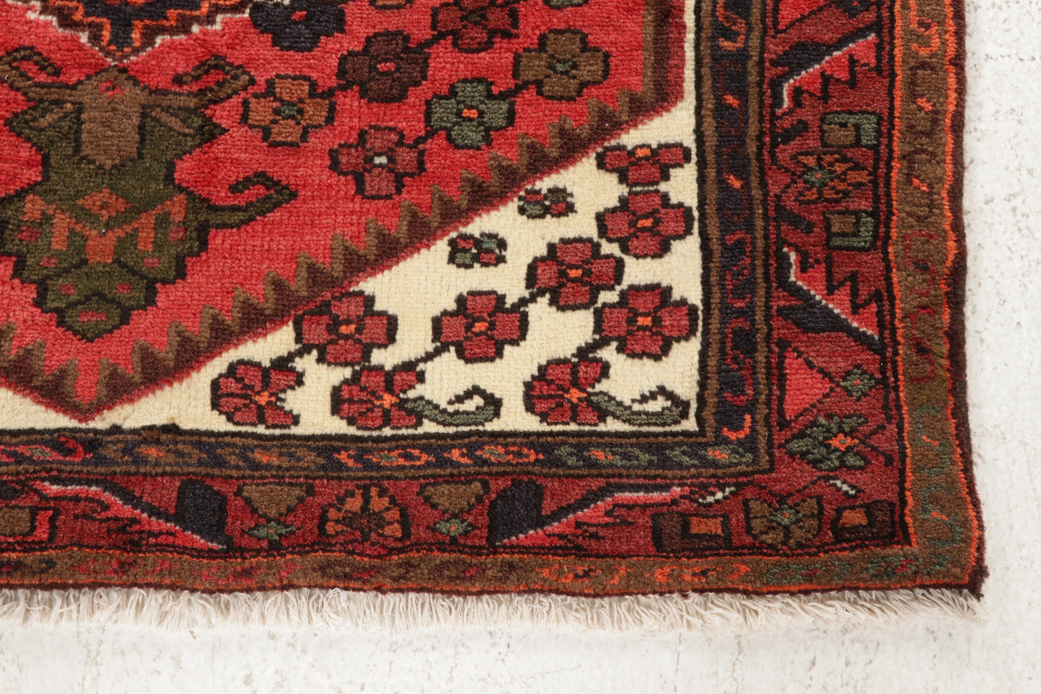 3'2 x 5'5 Hand-Knotted Persian Zanjan Rug, Circa 1980s