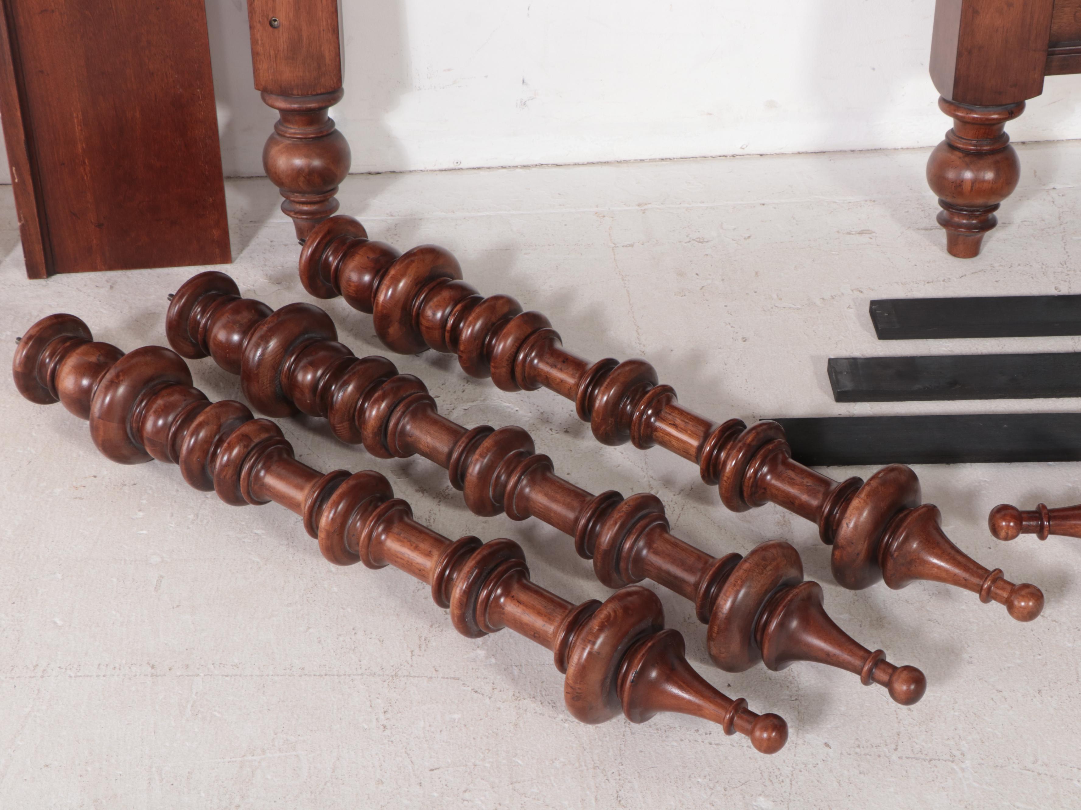 Paula Deen Home for Universal Furniture "Dogwood-Low Tide" Queen Size Bed