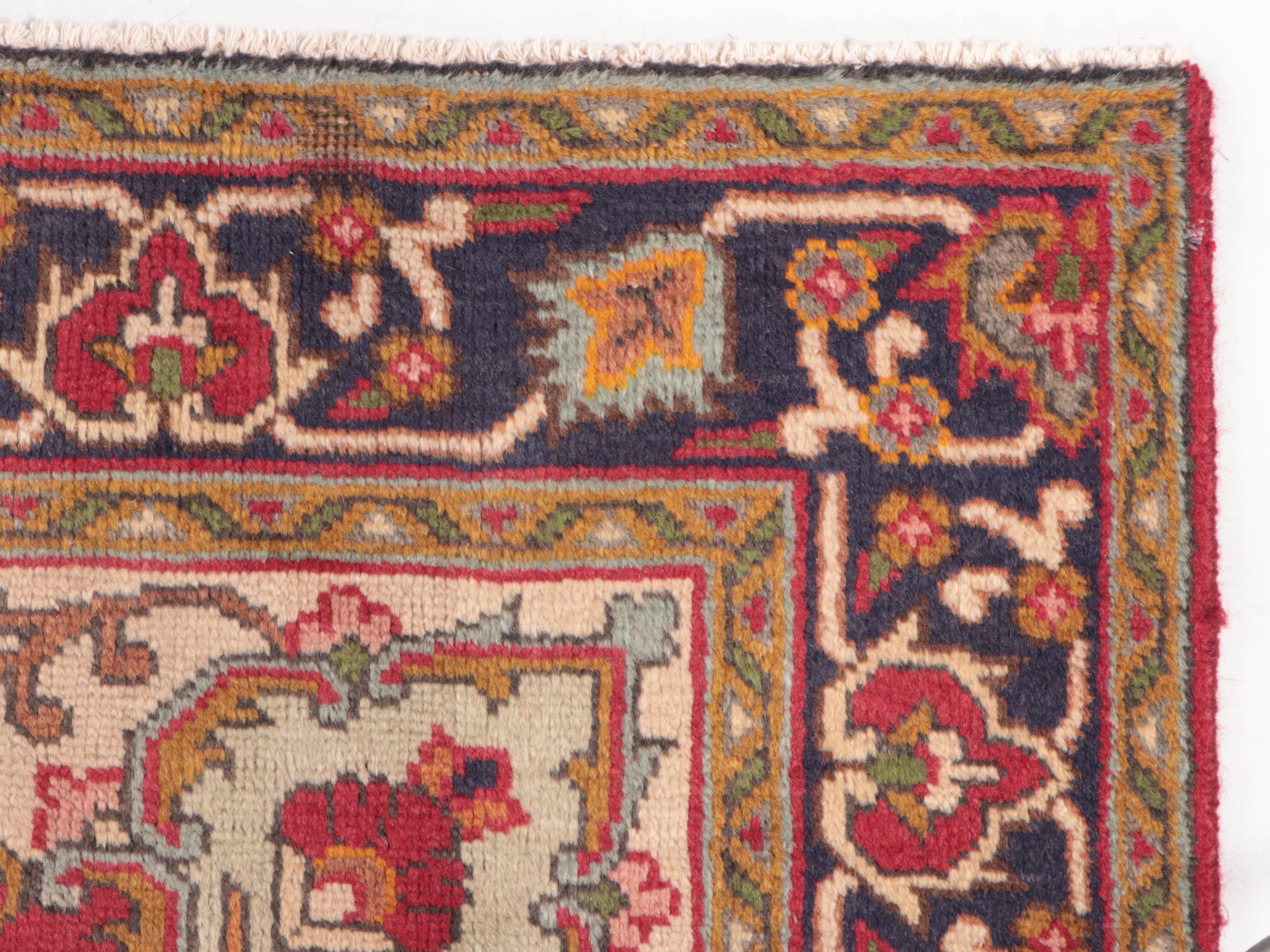 4'7 x 7'5 Hand-Knotted Persian Qazvin Area Rug