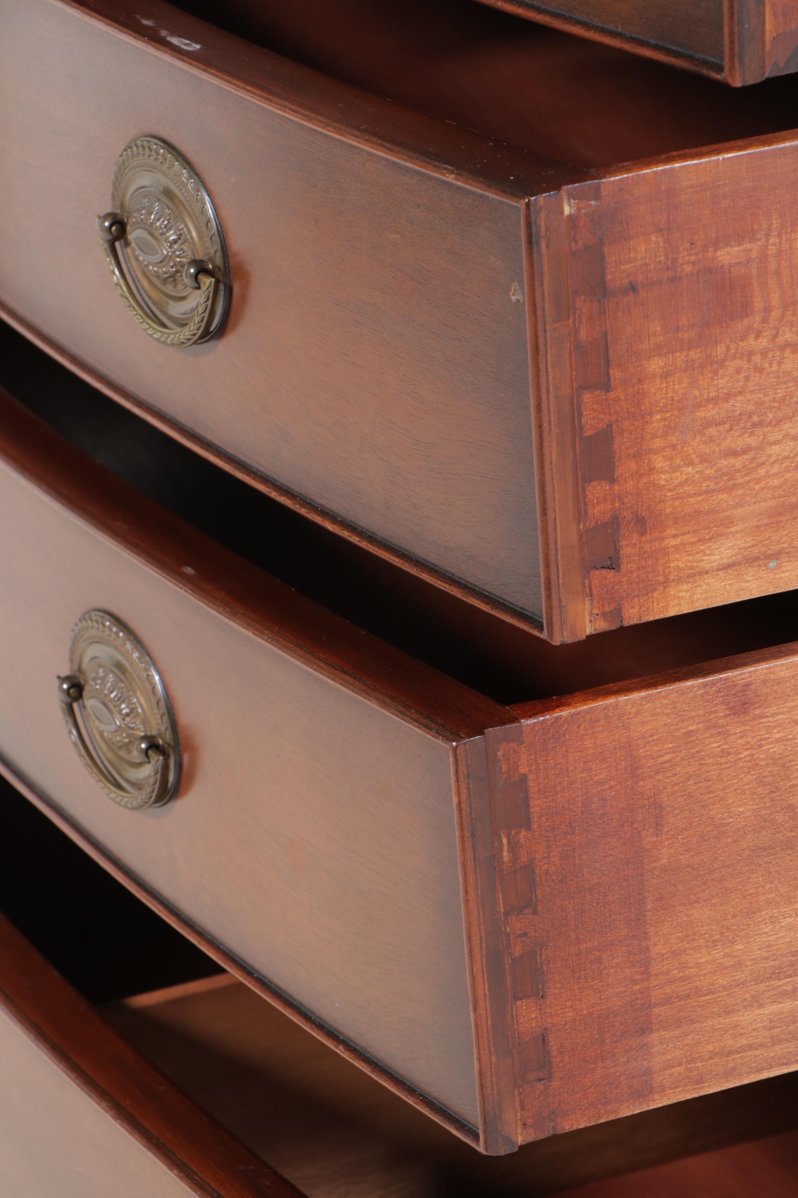 Kindel Federal Style Mahogany Seven-Drawer Bowfront Chest