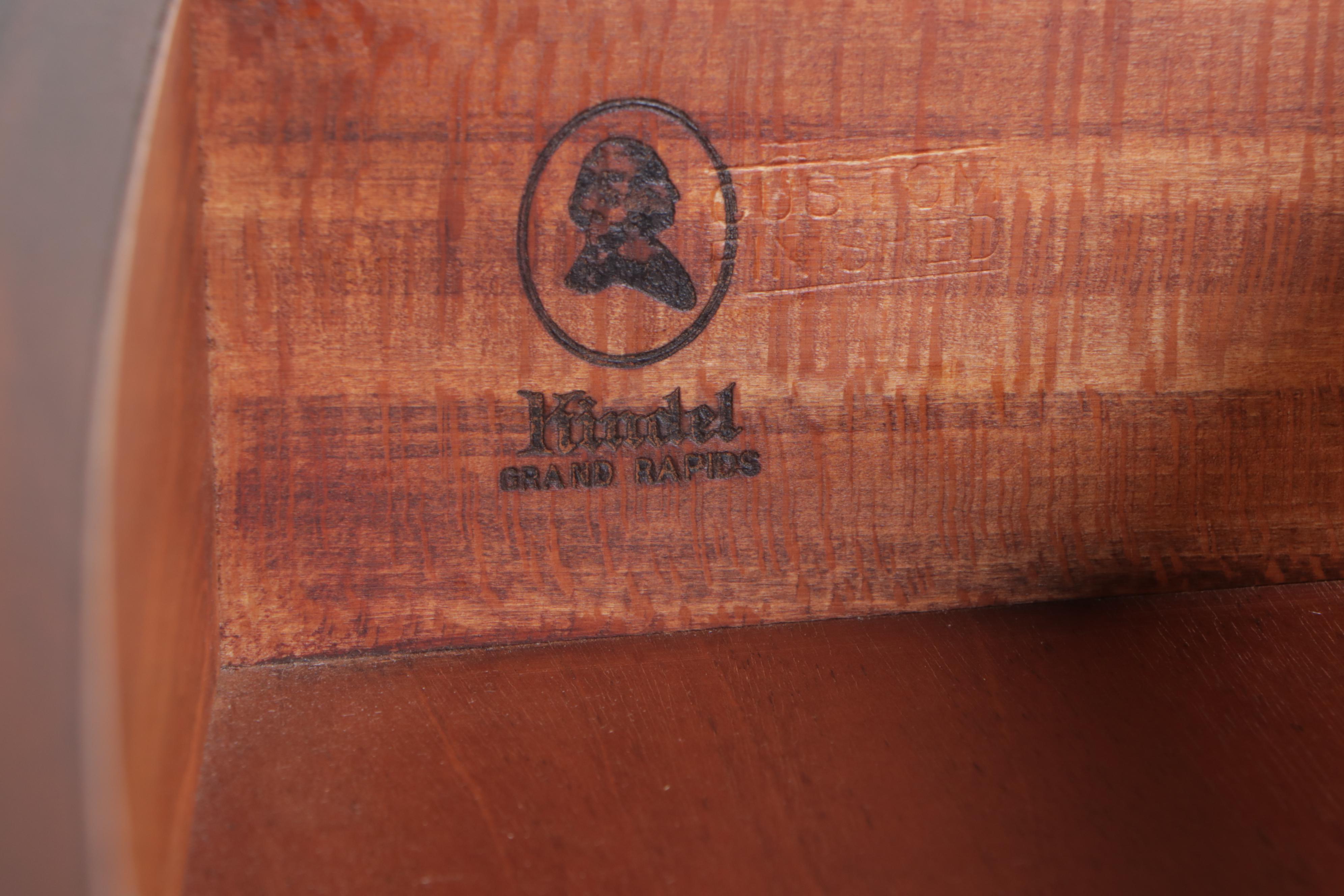 Kindel Federal Style Mahogany Seven-Drawer Bowfront Chest