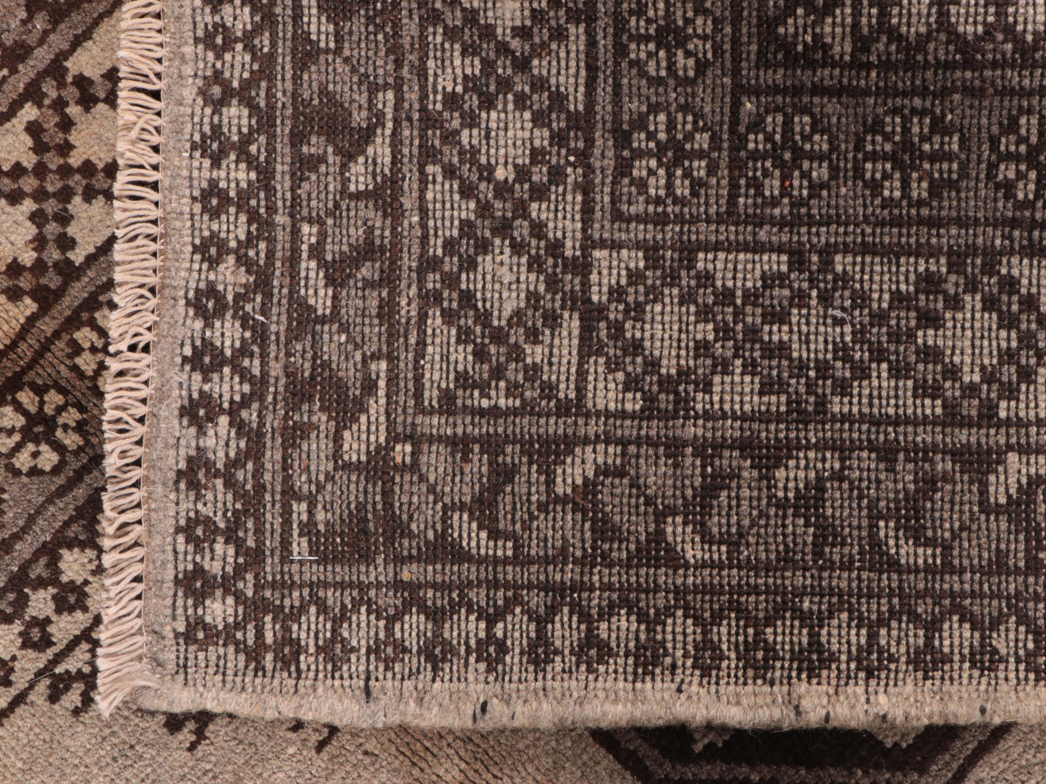 4'11 x 6'6 Hand-Knotted Afghan "Elephant Foot' Gul Accent Rug