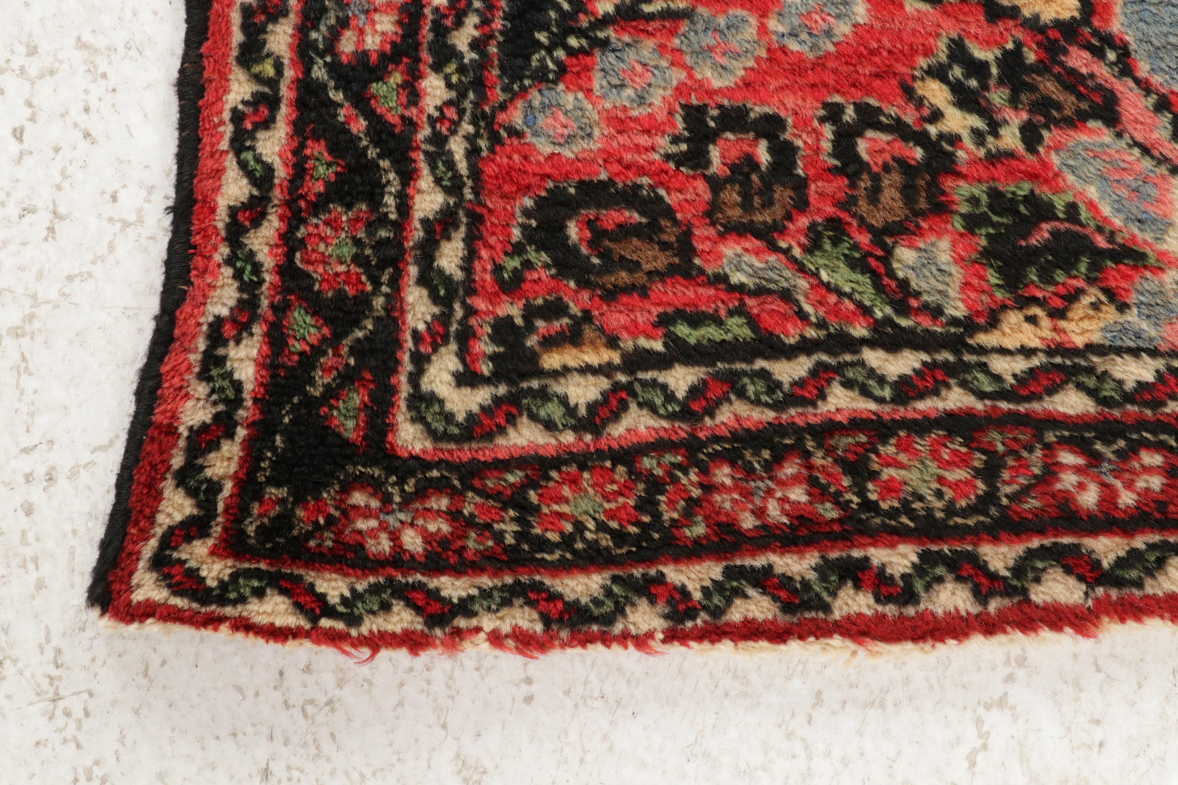 2' x 3'1 Hand-Knotted Persian Dargazine Rug, 1920s