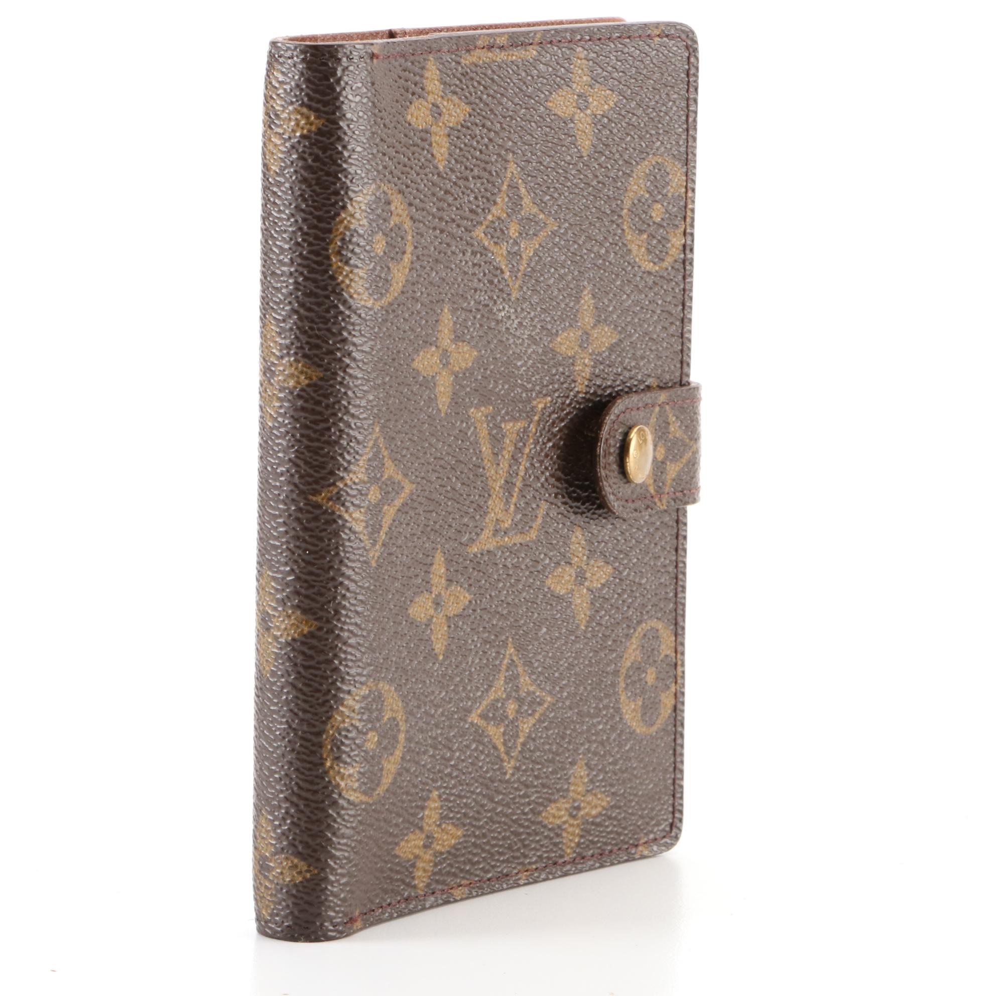 Louis Vuitton Agenda Cover in Monogram Canvas