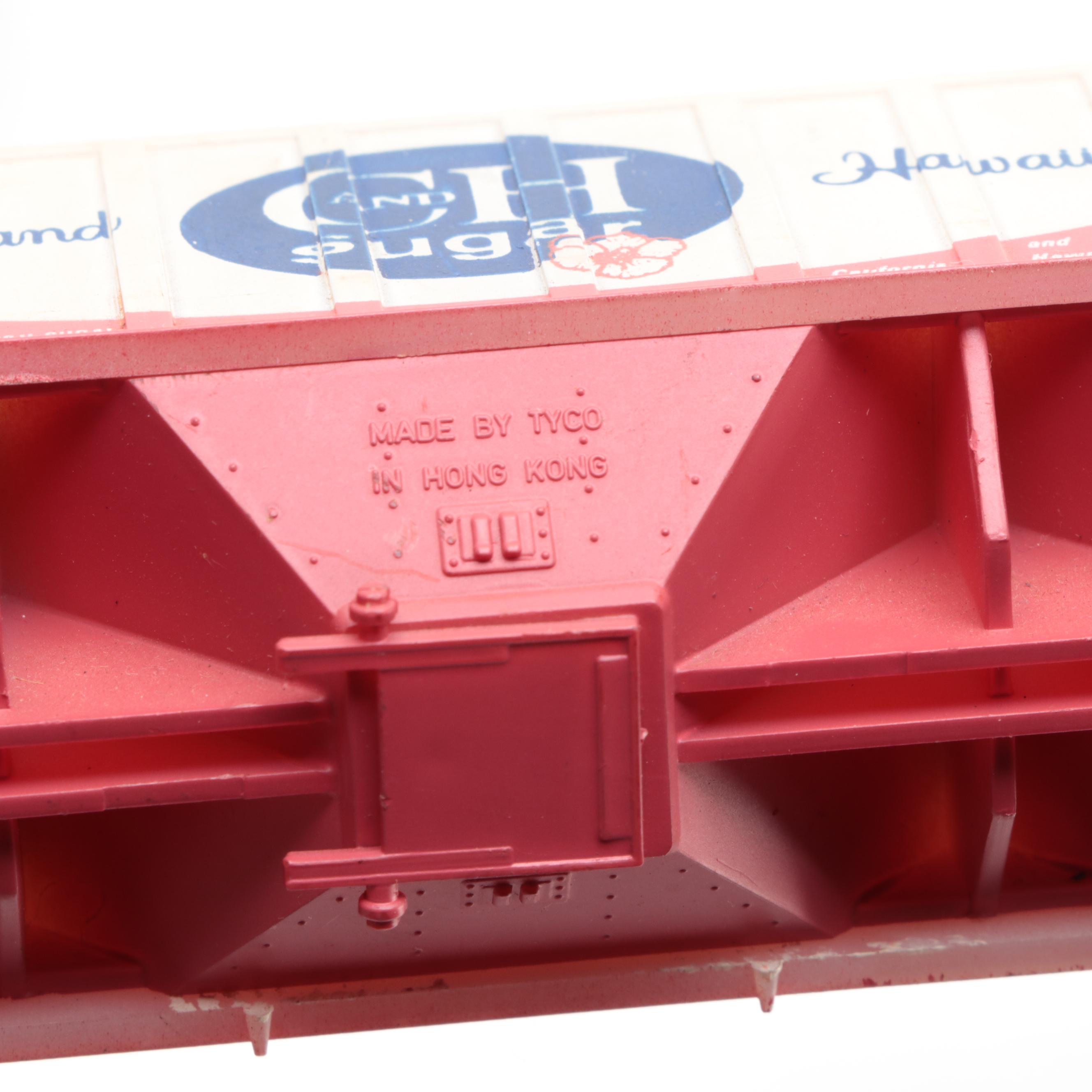 Tyco and Life-Like HO Model Electric Train Locomotive, Tracks, Cars and More