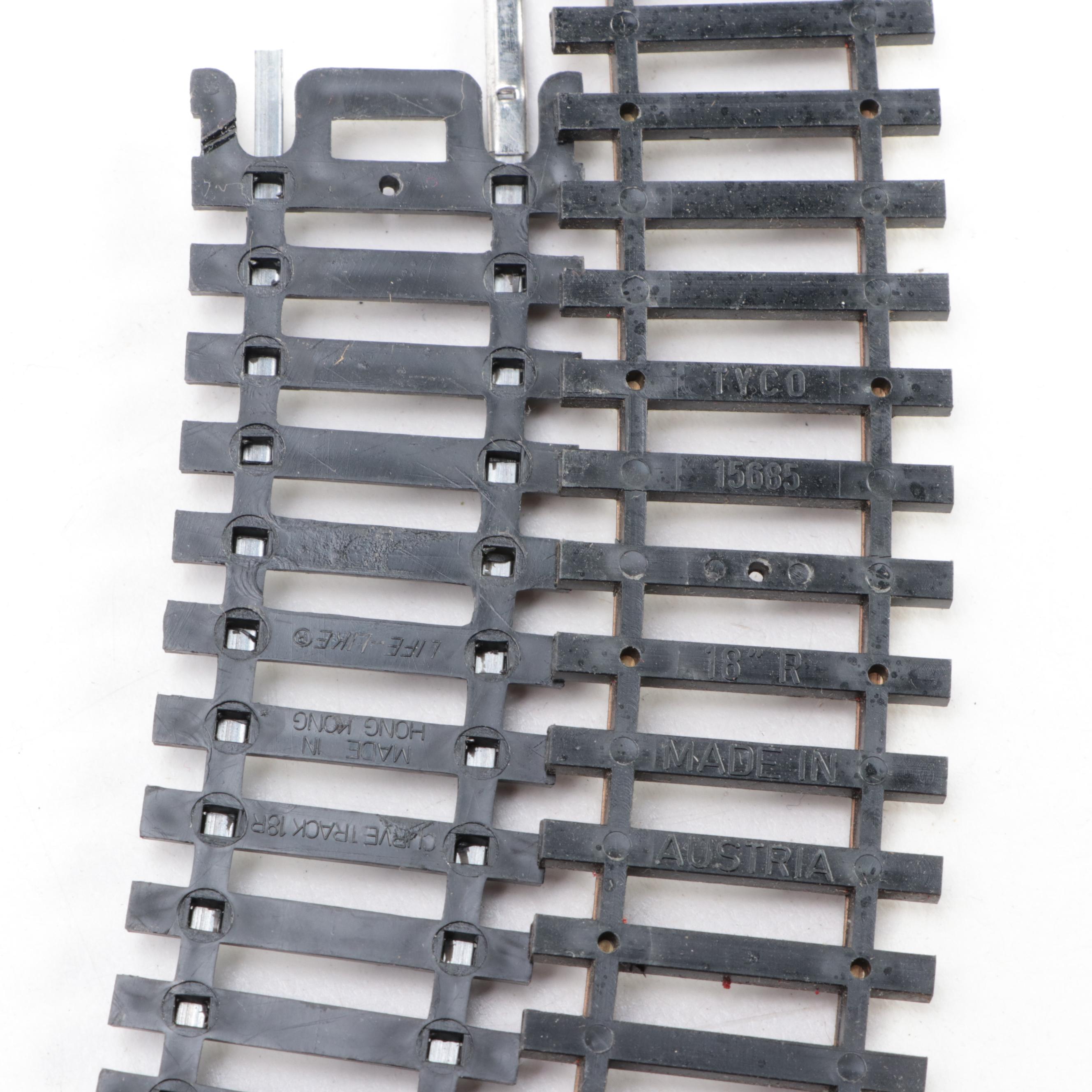 Tyco and Life-Like HO Model Electric Train Locomotive, Tracks, Cars and More