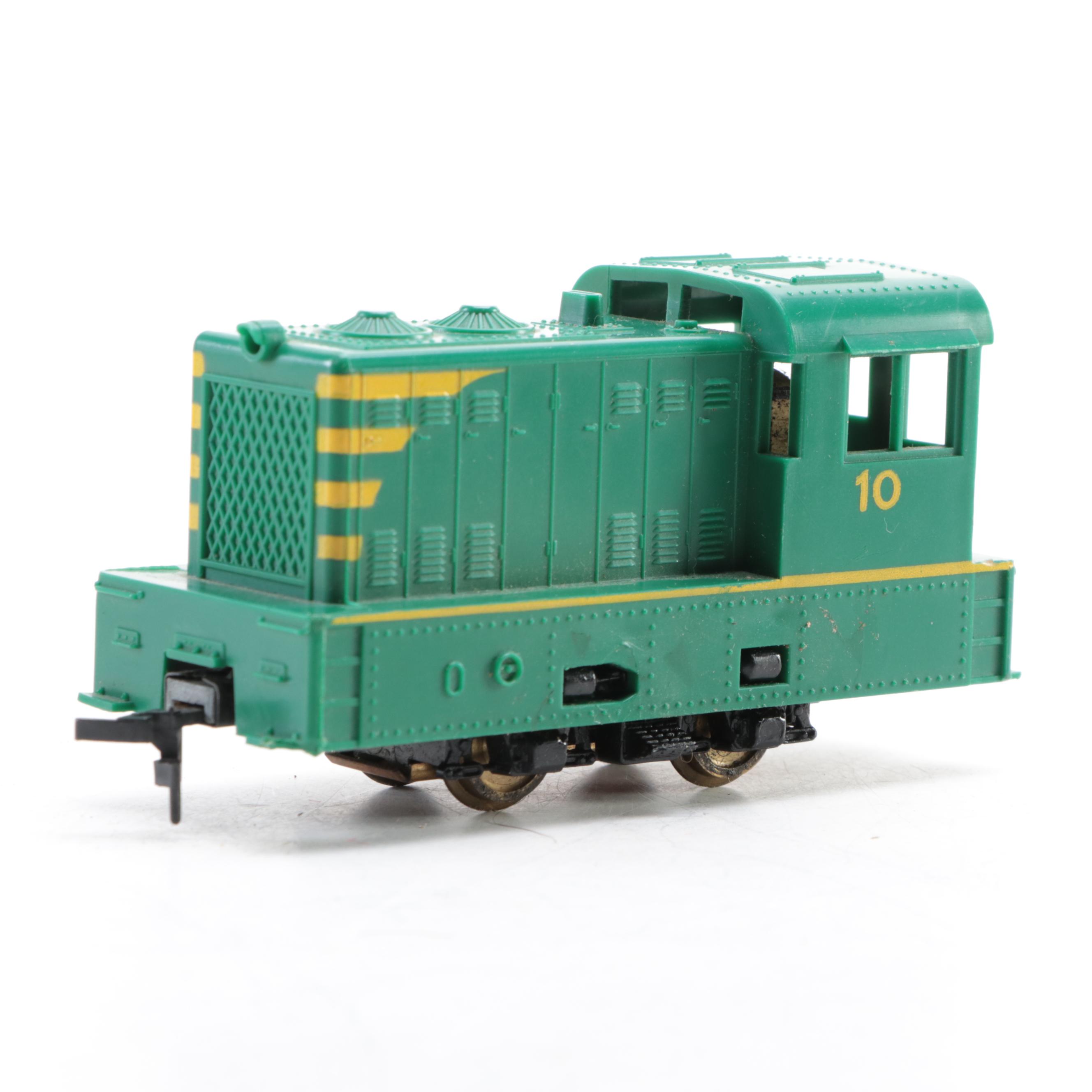 AHM Baltimore & Ohio and Other HO Model Electric Train Cars with Transformer