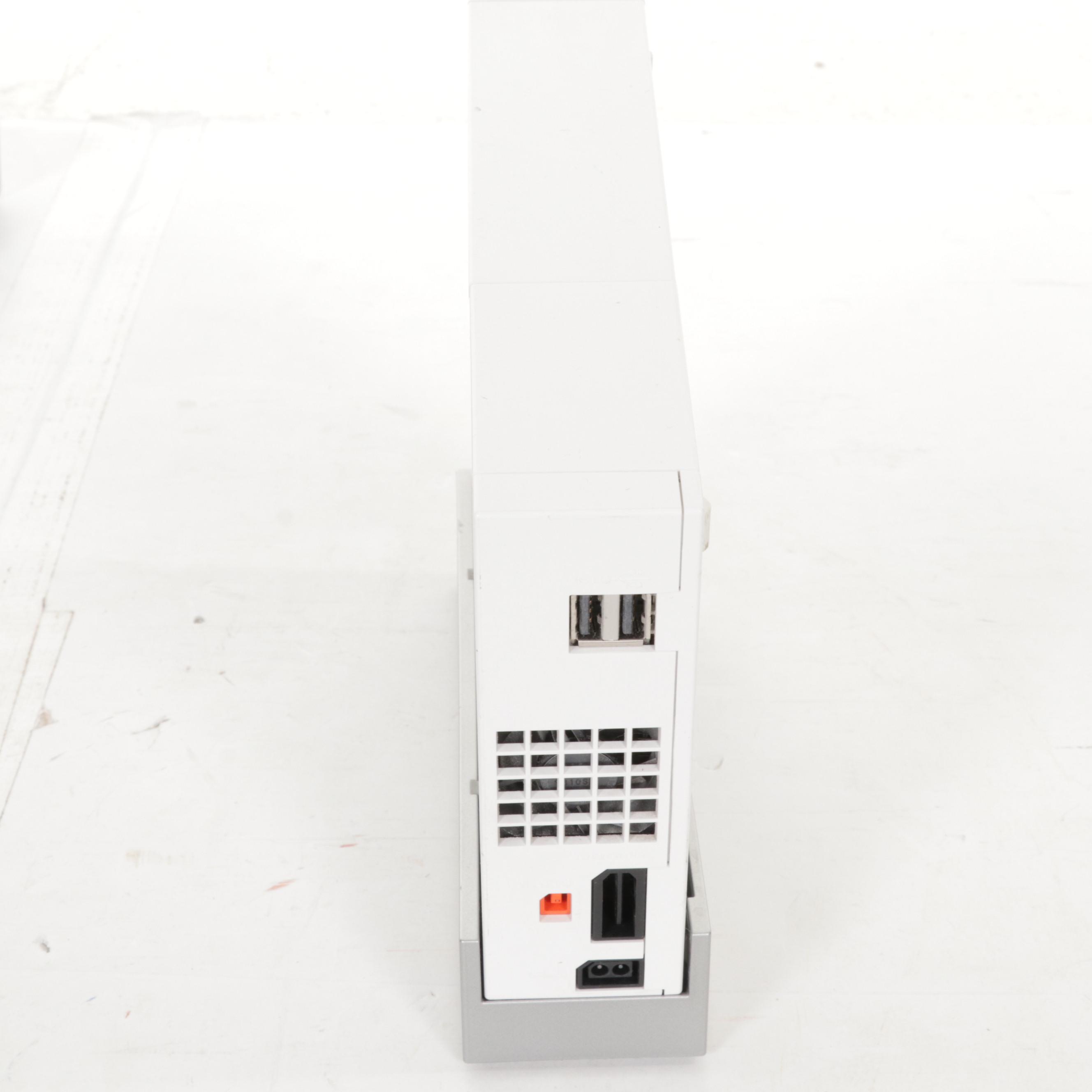 Nintendo 64, Super Nintendo, Wii RVL-001 With Games and Accessories