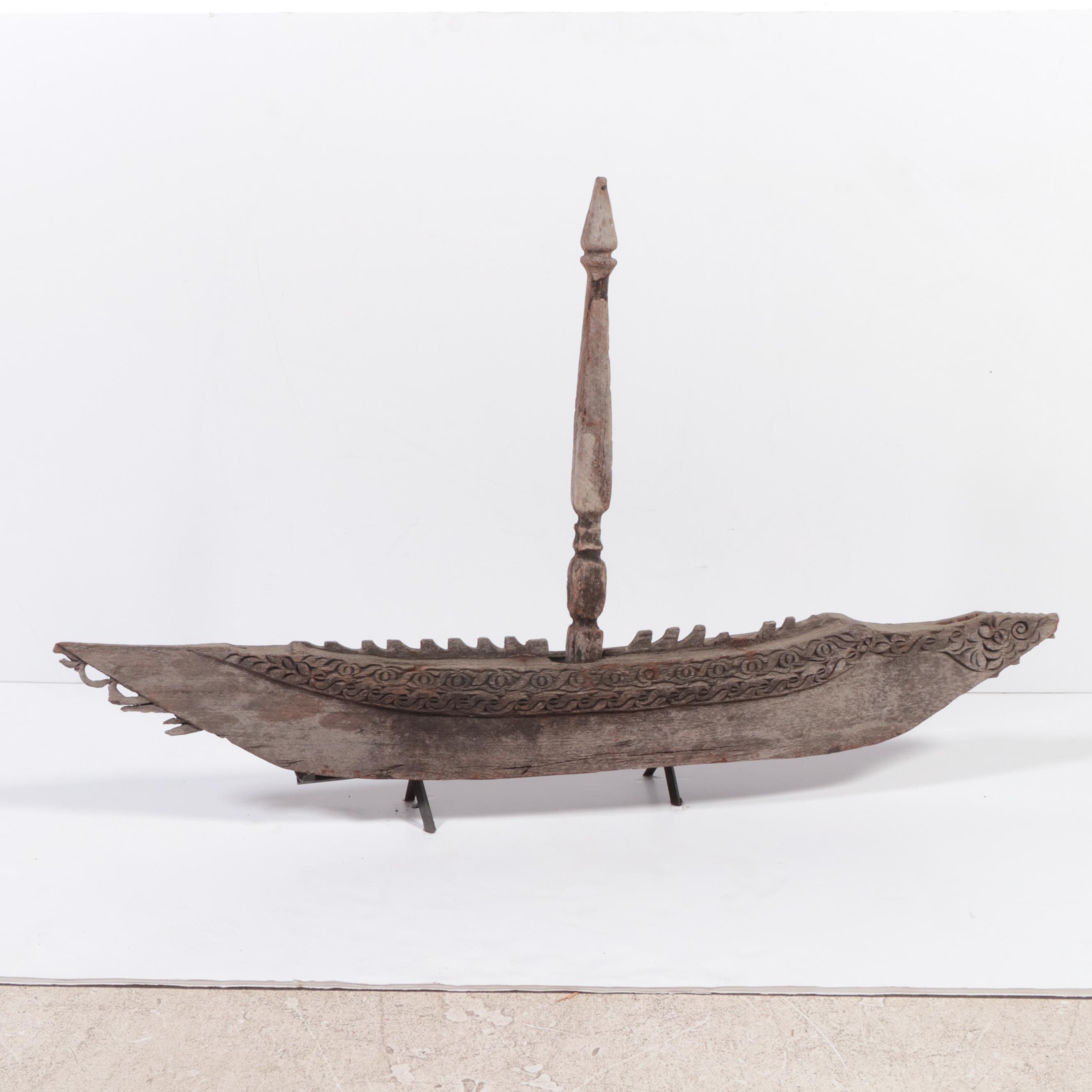 Sulu Sea Molave Wood "Sunduk" or Spirit Boat Grave Marker, Early 20th Century