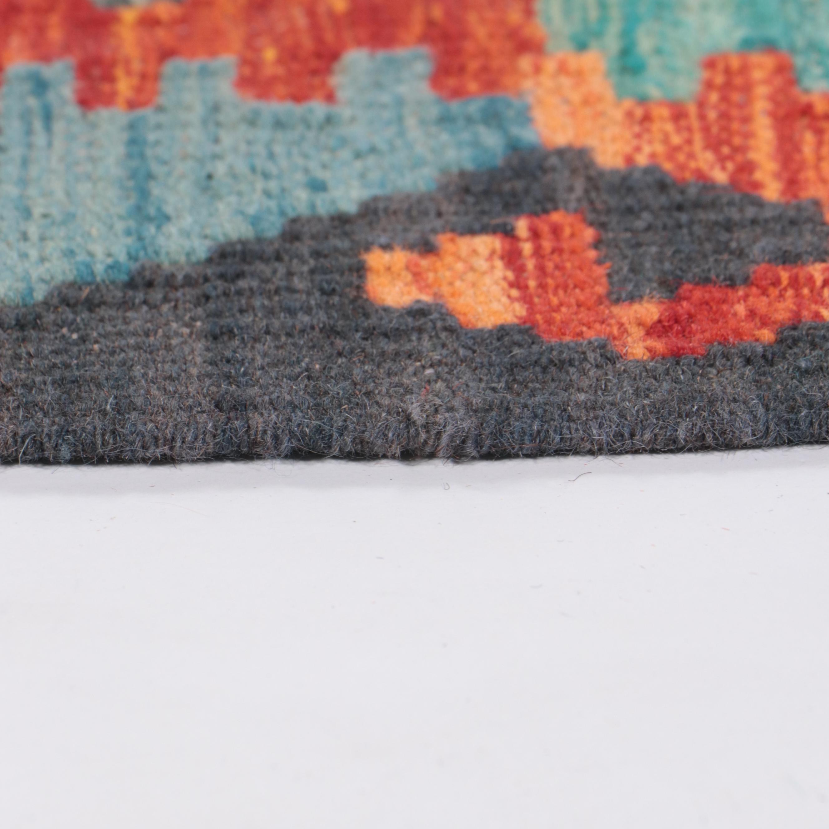 2'8 x  9'8 Handwoven Pakistani Kilim Carpet Runner