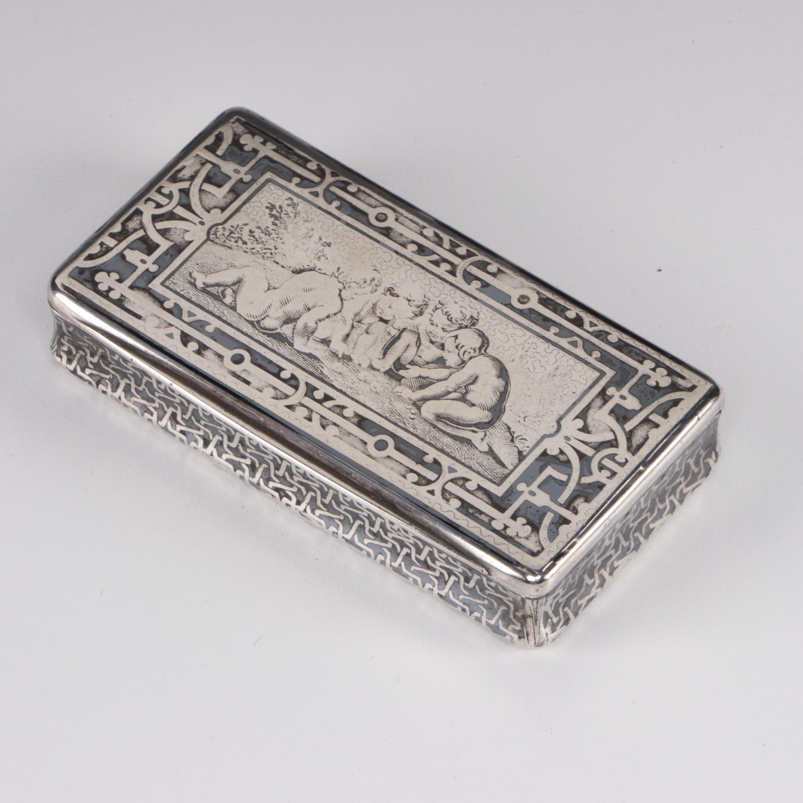 French 800 Silver Niello Putti Motif Snuff Box, 19th Century