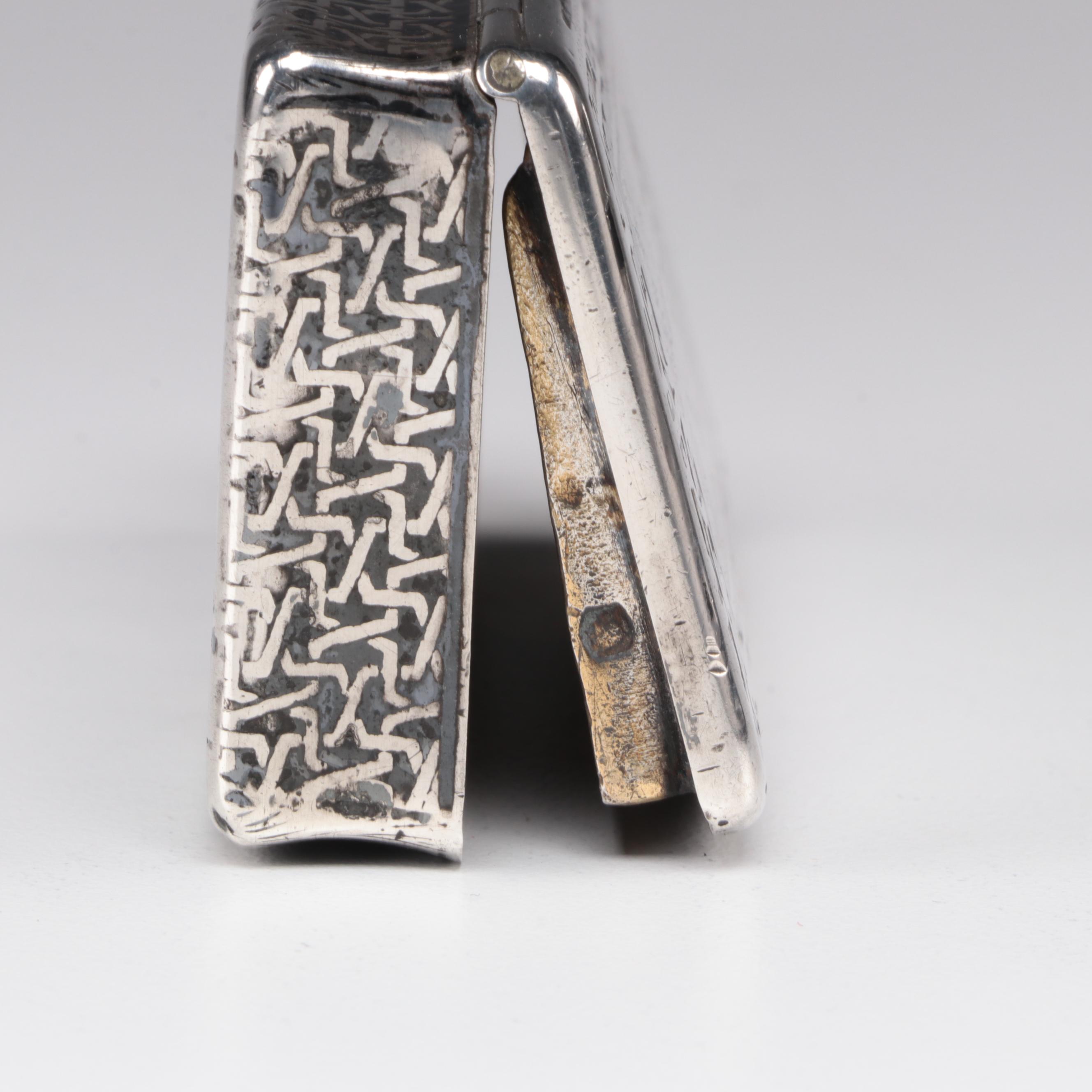 French 800 Silver Niello Putti Motif Snuff Box, 19th Century