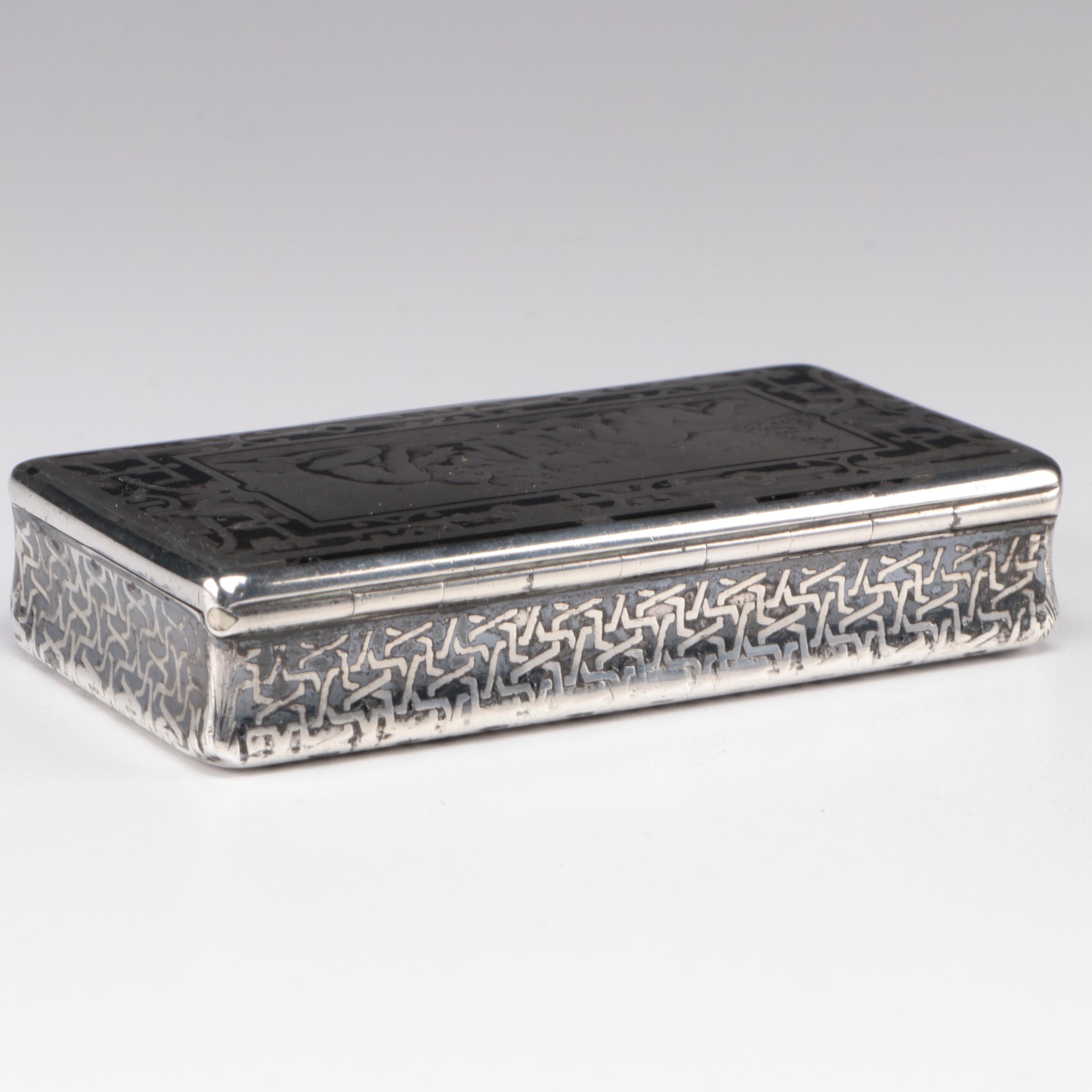 French 800 Silver Niello Putti Motif Snuff Box, 19th Century